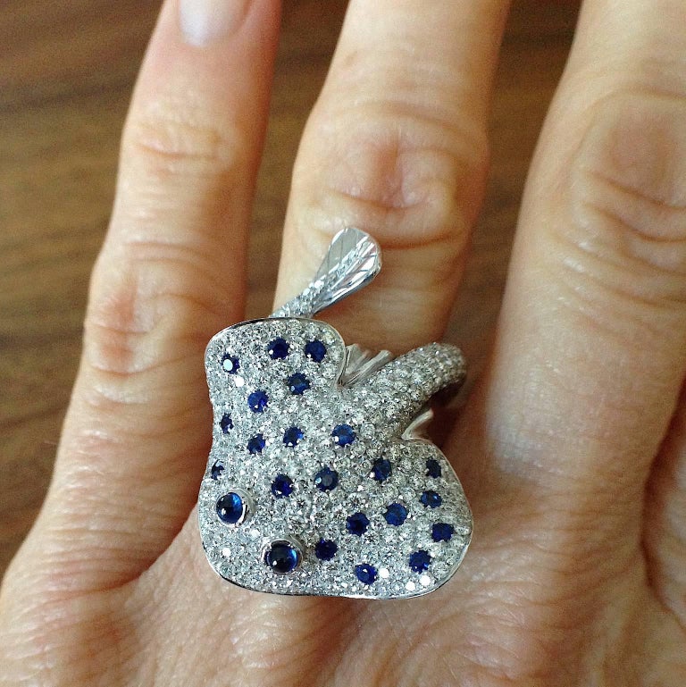 Petronilla Ray Fish Blue Sapphire White Diamond 18Kt Gold Ring Made in ...