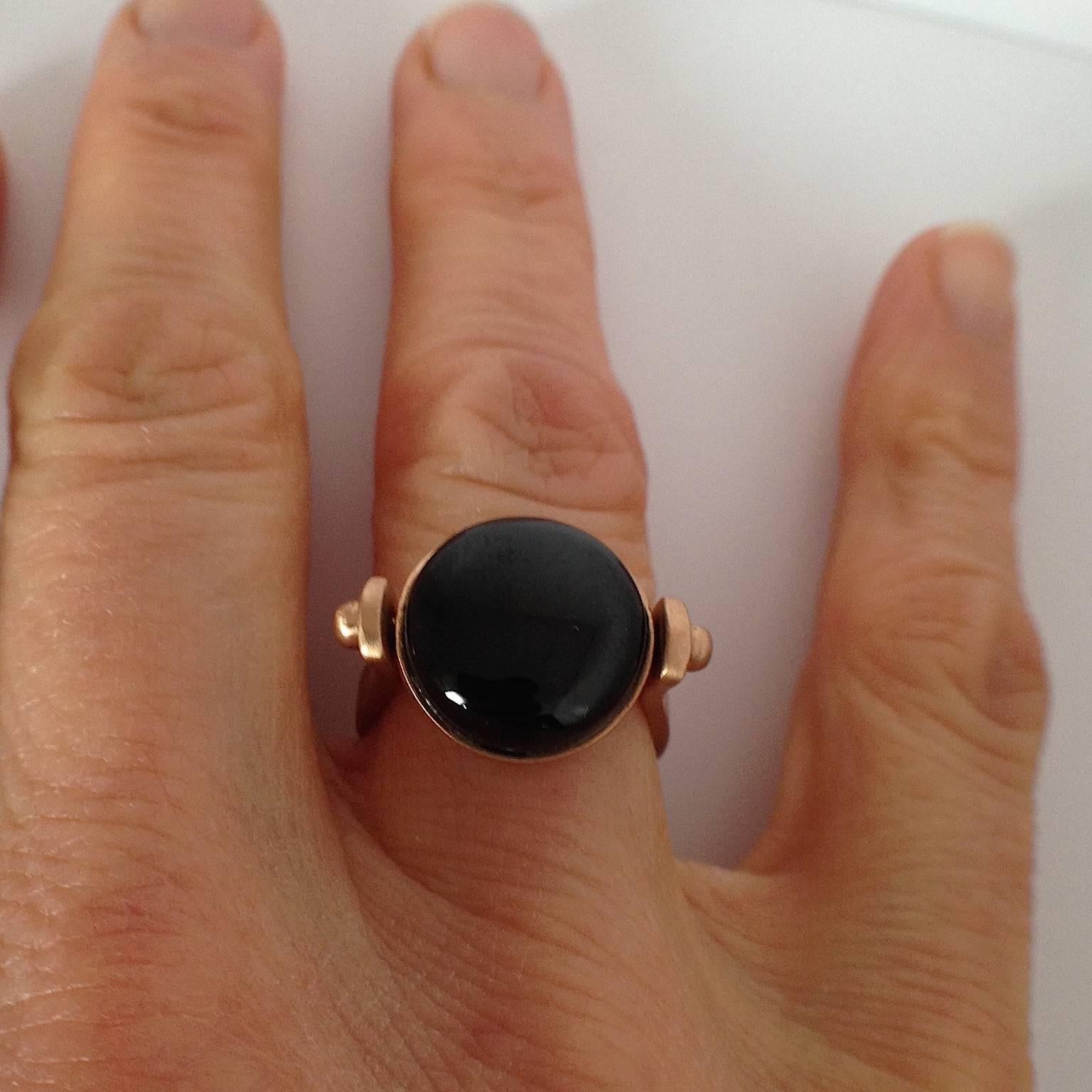 Roman Style Reversible Ring Black Jade Red 18Kt Gold  1