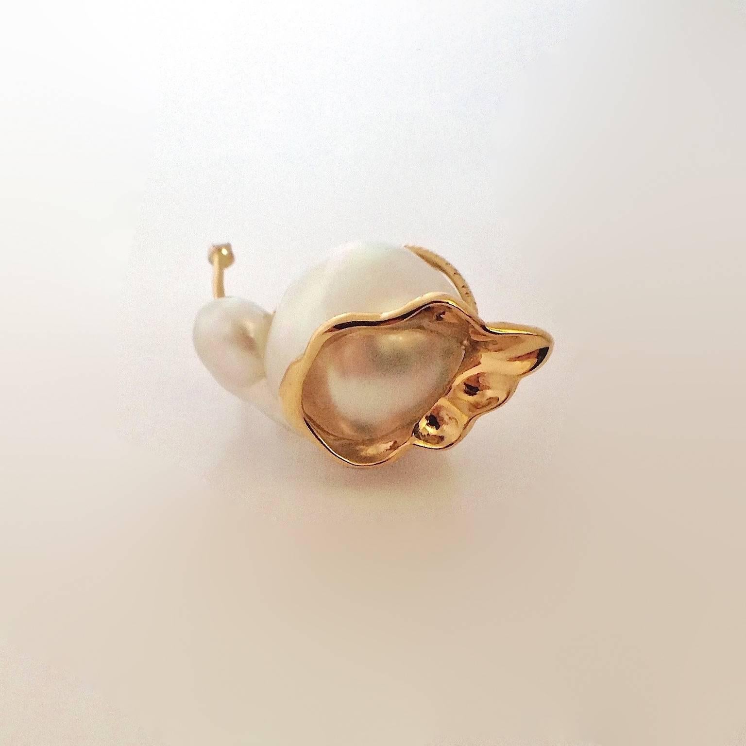 Snail White Diamond Australian Pearl Gold Pendant/Necklace and Charm 2