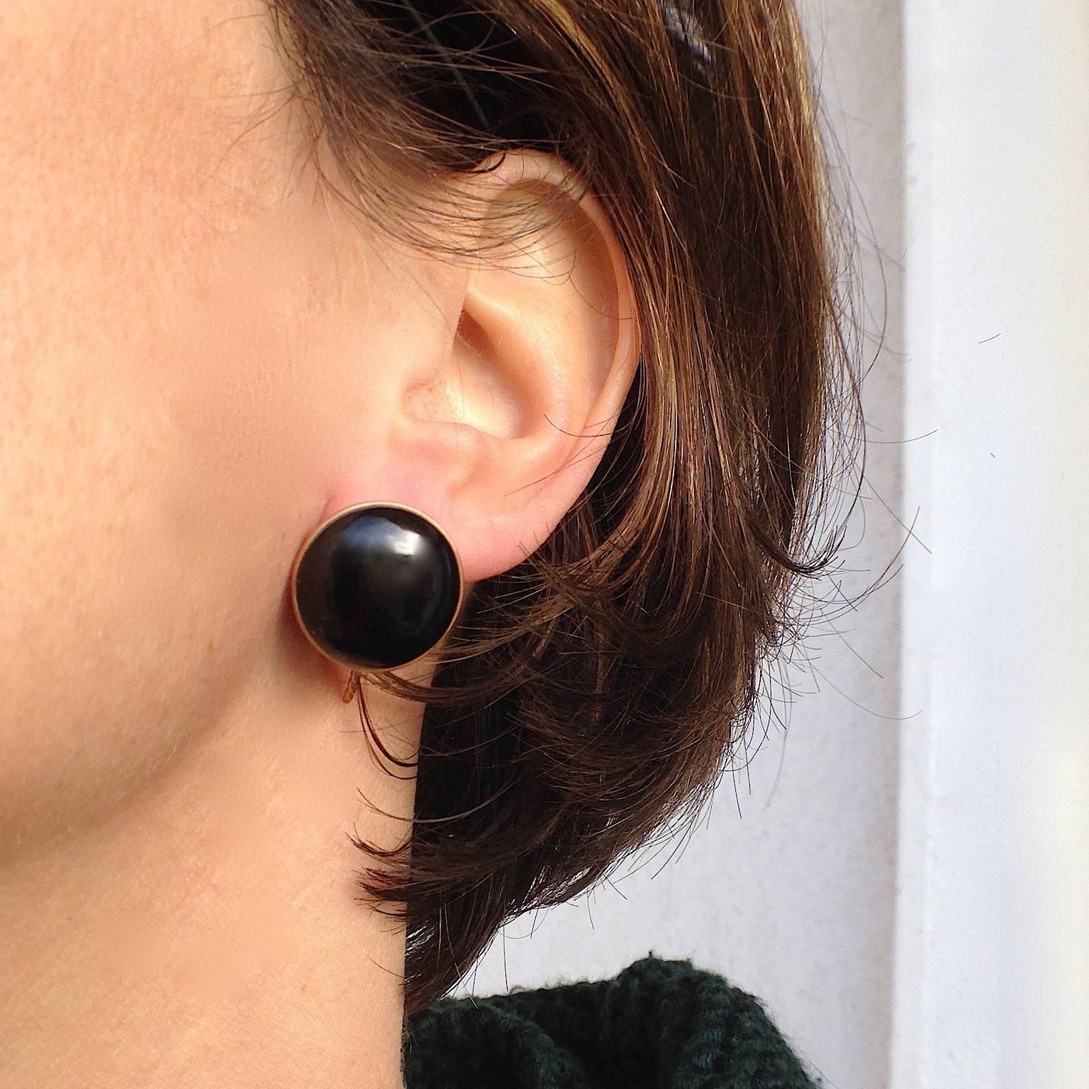 Made on order Black Jade Coral Red 18K Gold Detachable Stud Dangle Earrings In New Condition In Bussolengo, Verona