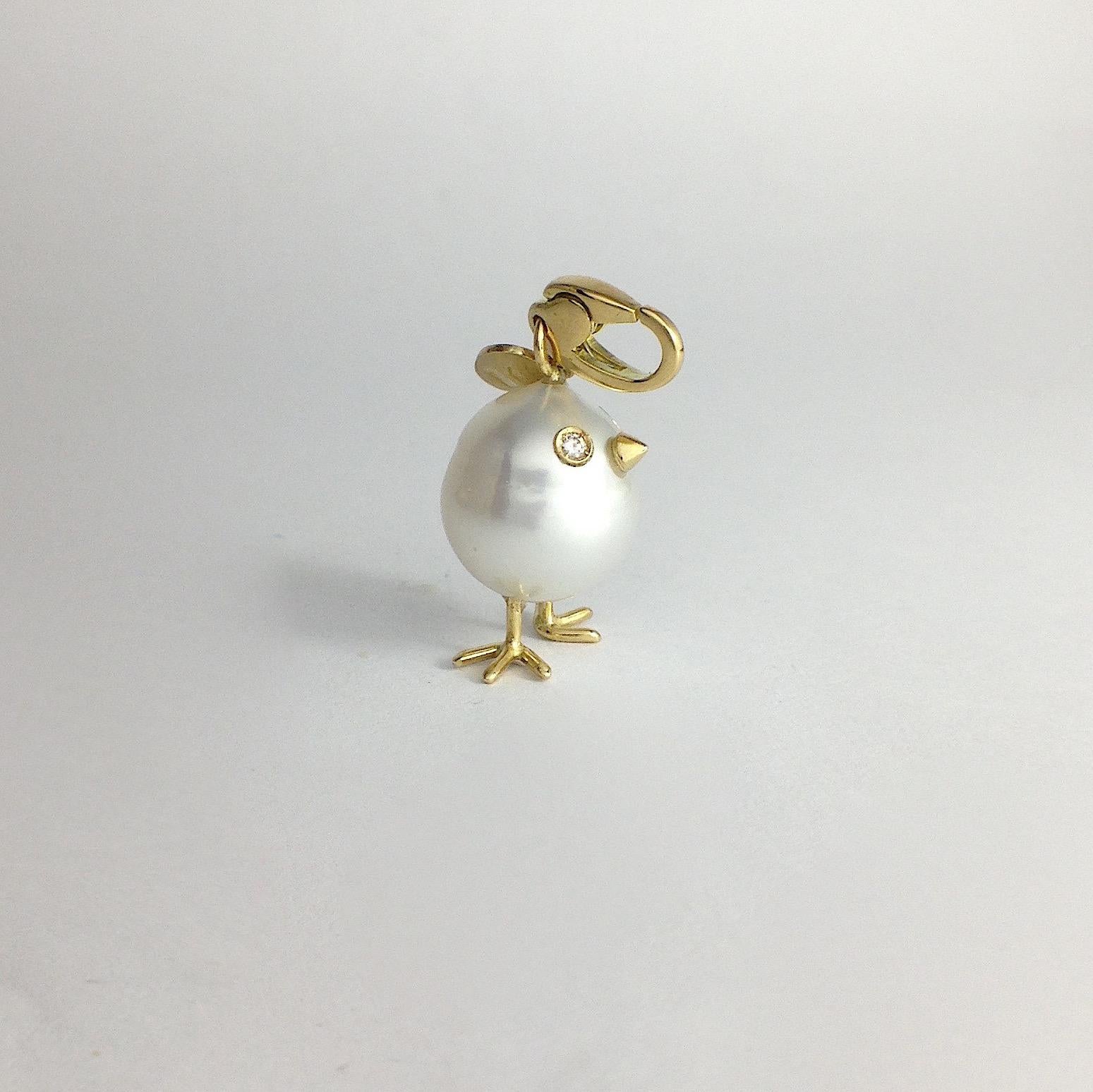 Chick Pearl Diamond 18 Karat Gold Pendant, Necklace or Charm In New Condition In Bussolengo, Verona