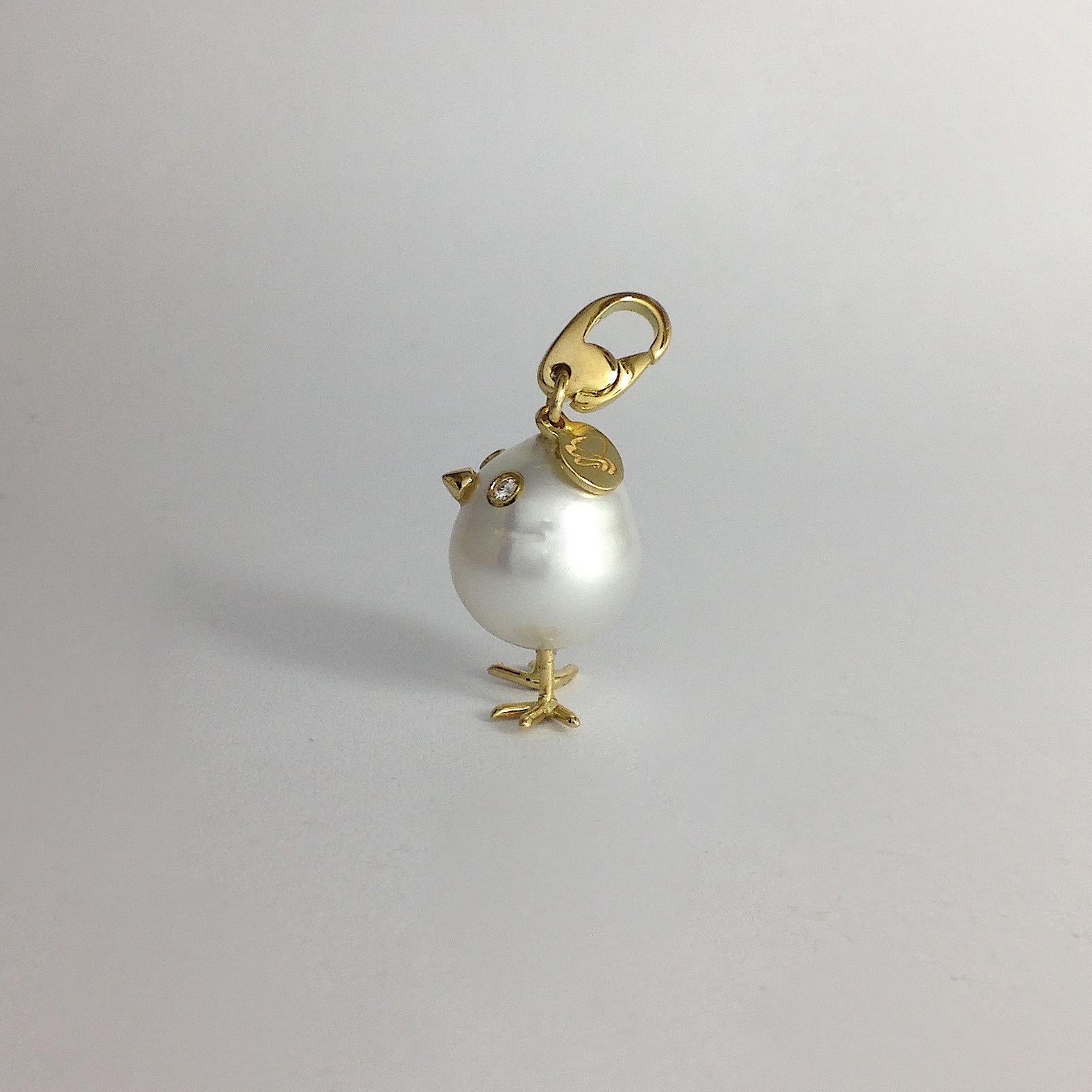Chick Pearl Diamond 18 Karat Gold Pendant, Necklace or Charm 3