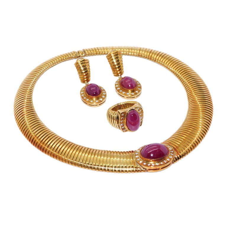 1980s Gold and Ruby Cabochon Set For Sale