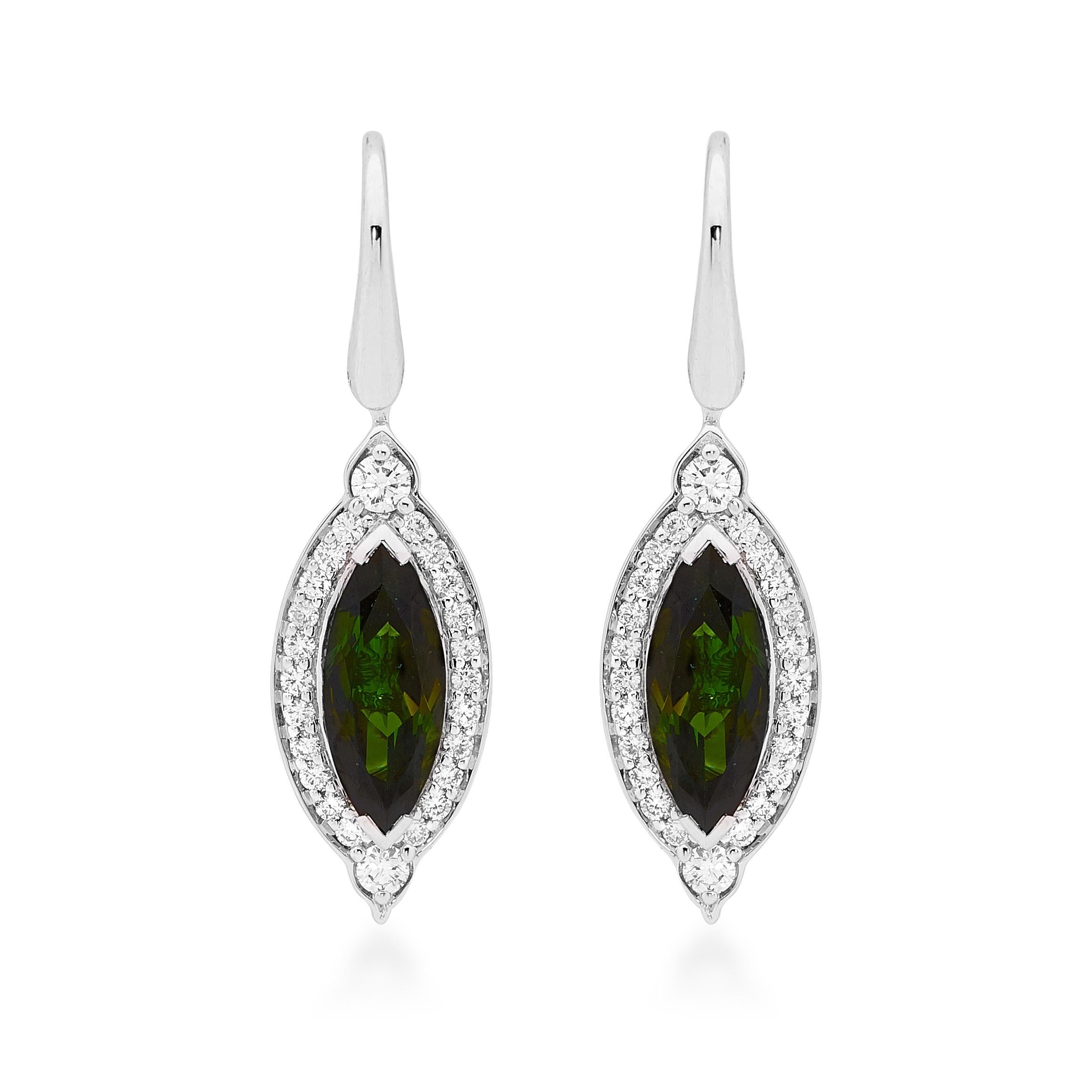 18 Carat White Gold Green Tourmaline Earrings in Art Deco Style In New Condition For Sale In Woollahra, New South Wales