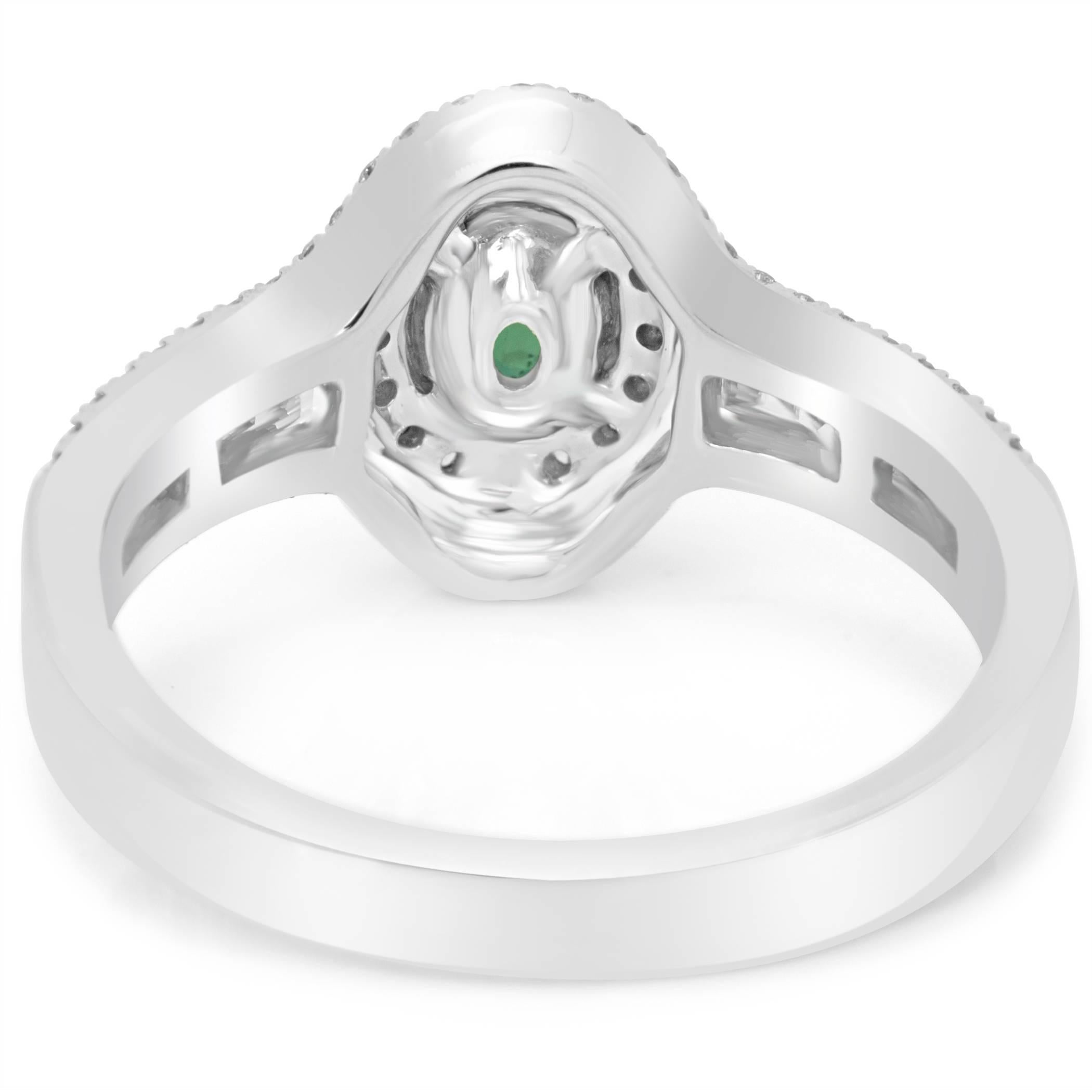 Women's Good Color Change Oval Alexandrite Diamond Halo Gold Bridal Fashion Ring
