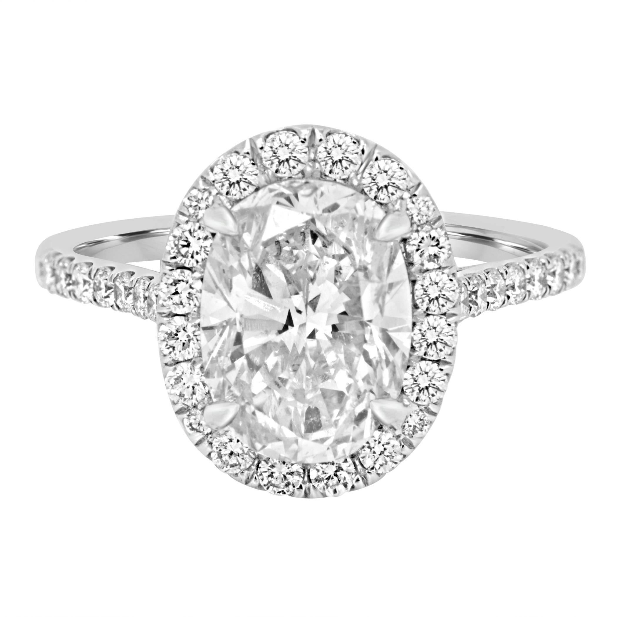 Certified 2.48 Carat Oval Diamond Halo White Gold Bridal Fashion Cocktail Ring