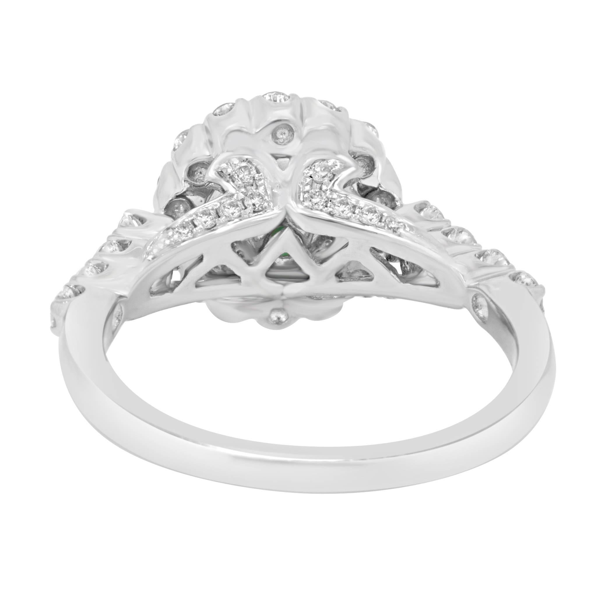 Women's Emerald Round Diamond Halo White Gold Bridal Fashion Cocktail Ring