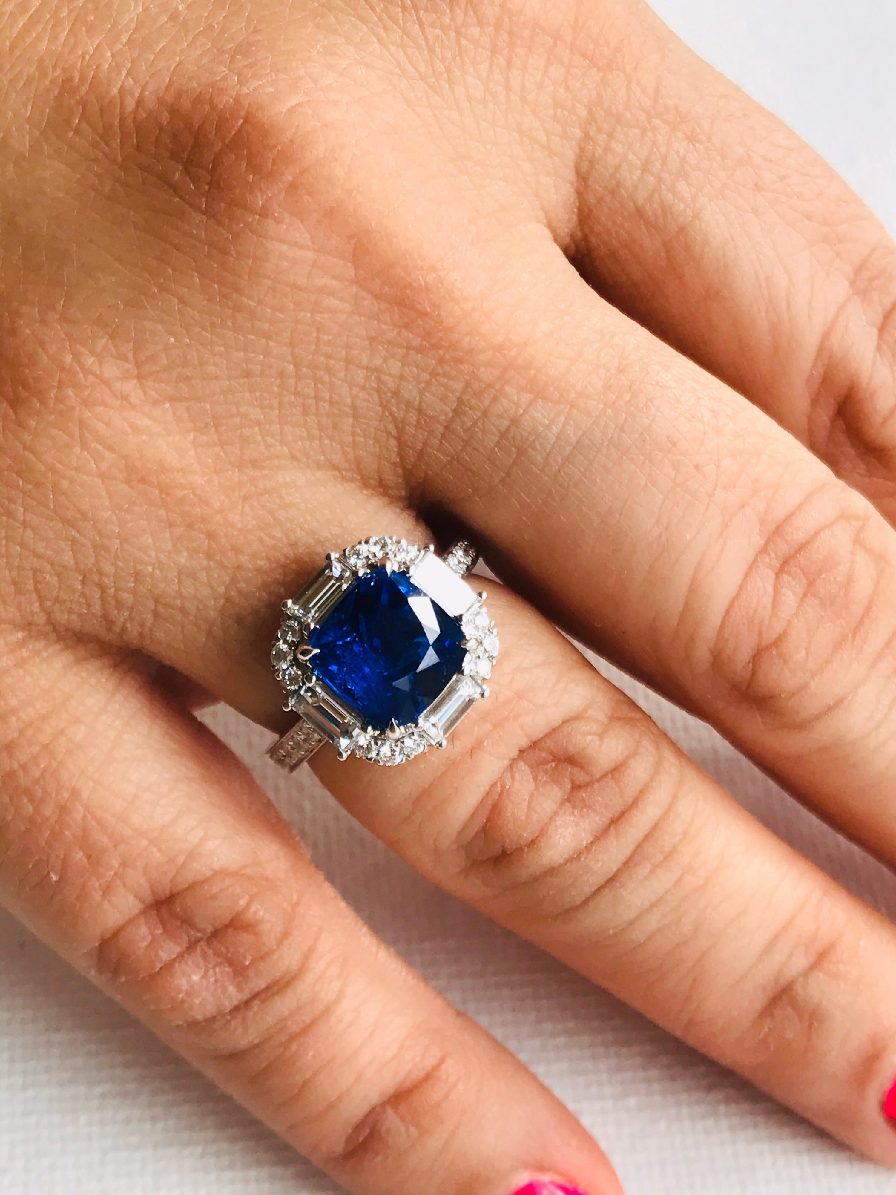 GIA Certified Ceylon Blue Sapphire Diamond Halo Gold Bridal Fashion Ring 2