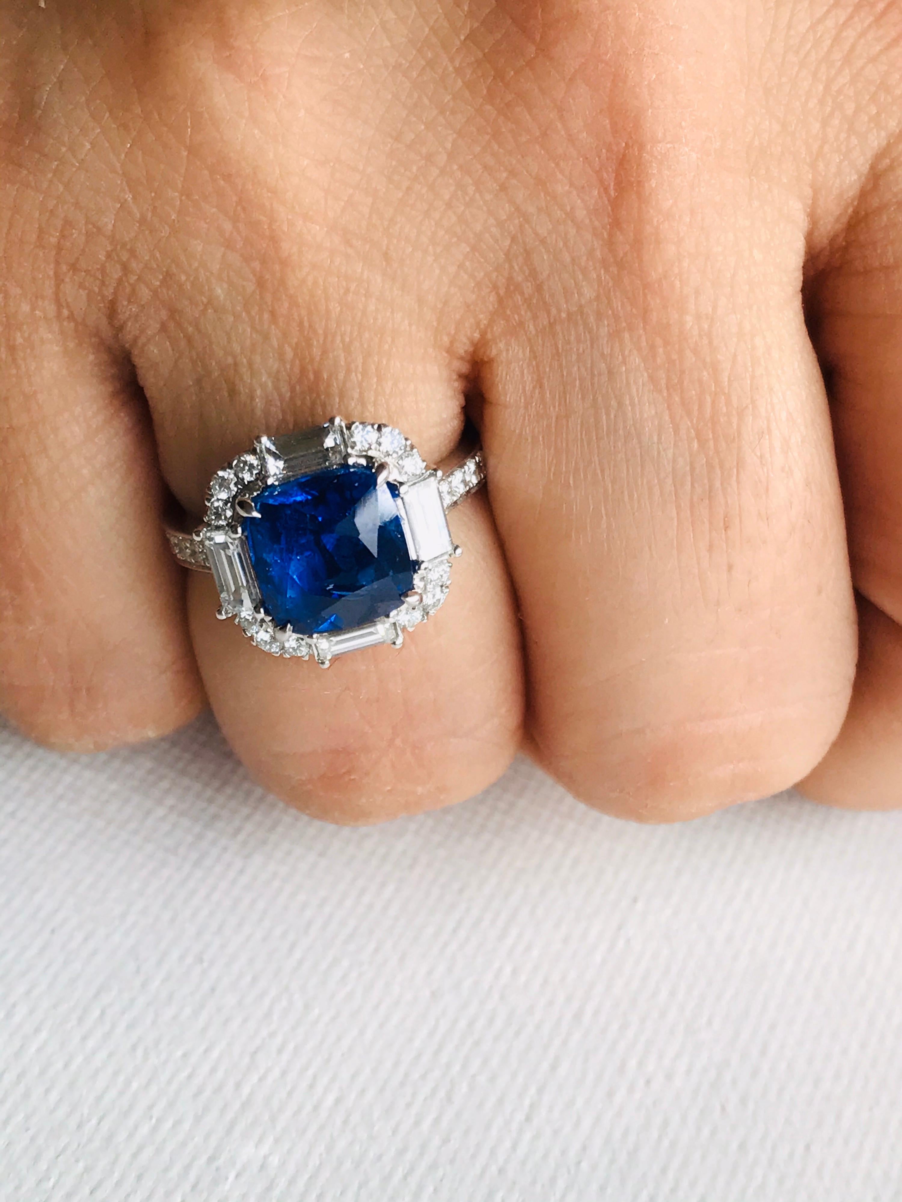 GIA Certified Ceylon Blue Sapphire Diamond Halo Gold Bridal Fashion Ring 3