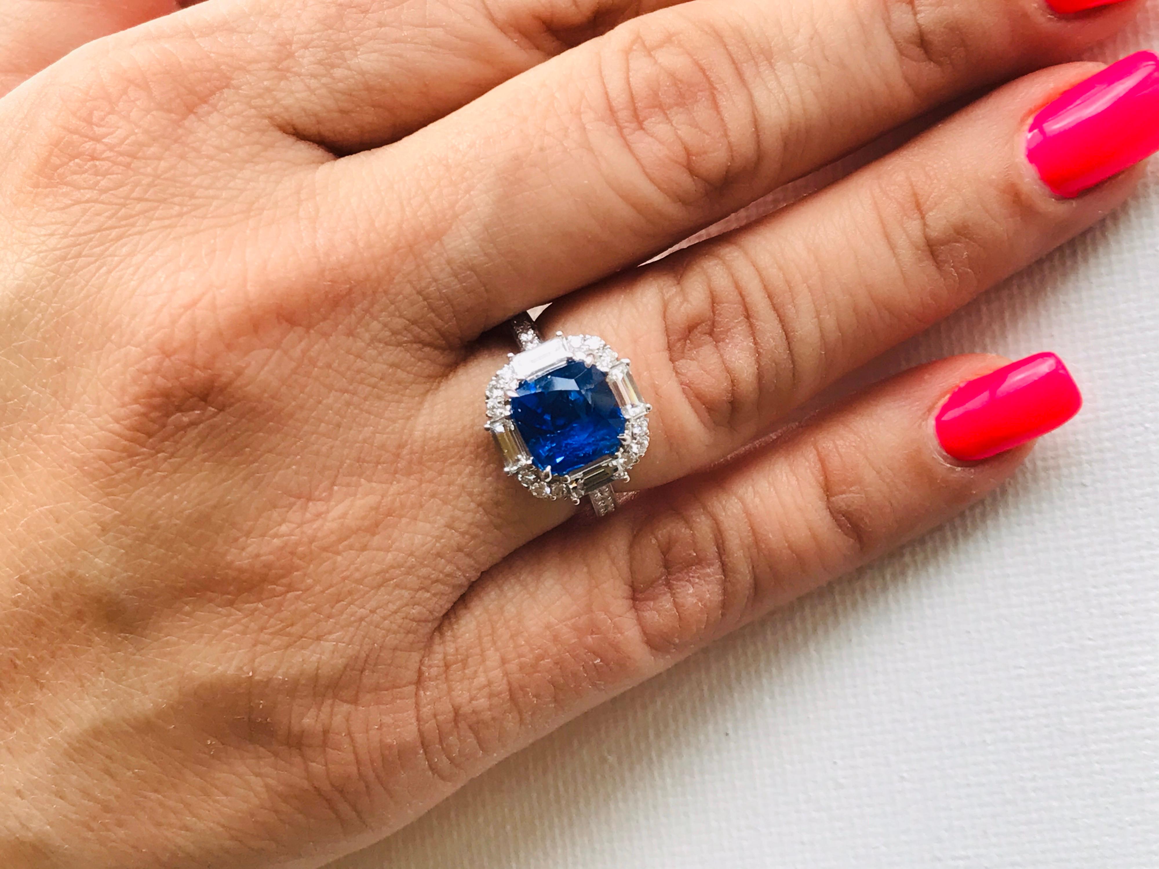 GIA Certified Ceylon Blue Sapphire Diamond Halo Gold Bridal Fashion Ring 8