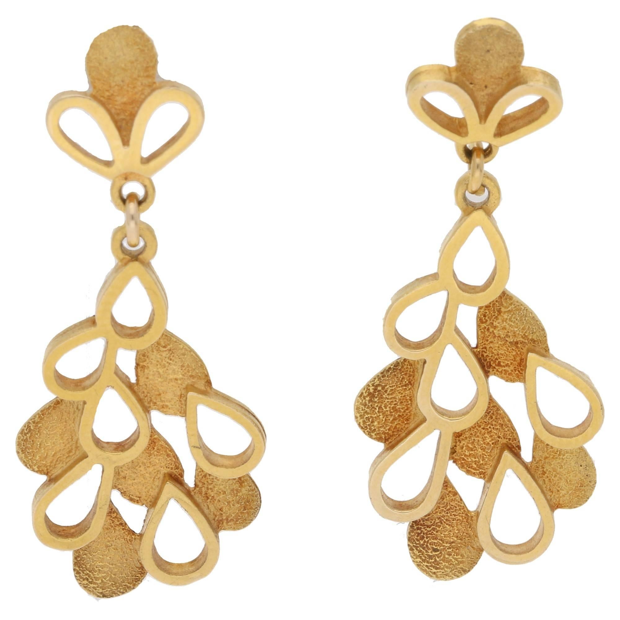 18 Karat Yellow Gold Vintage Drop Earrings