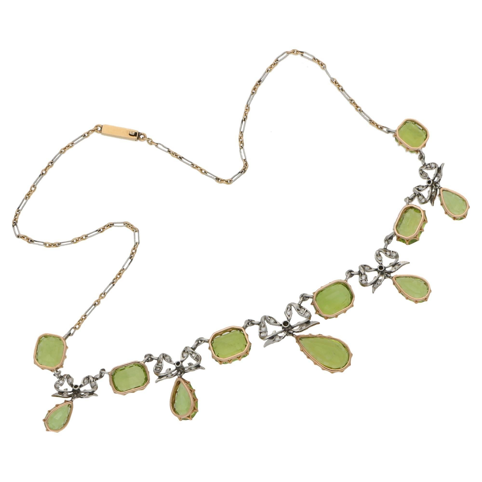 Edwardian Peridot, Diamond, Platinum and Gold Necklace In Excellent Condition In London, GB