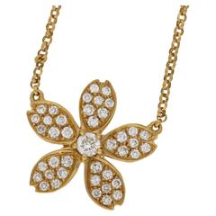 Floral Diamond Necklace in 18 Karat Yellow Gold 10