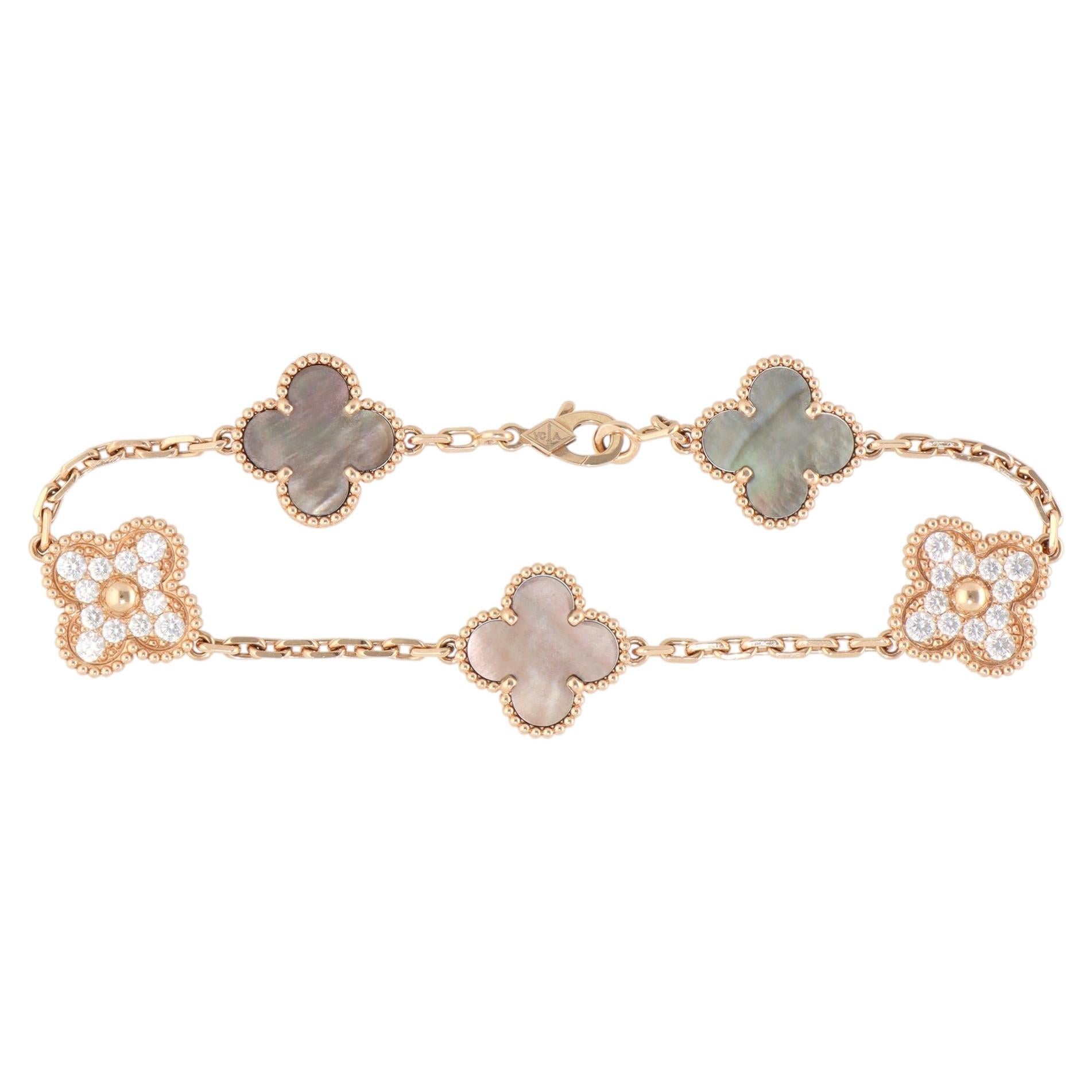 Bracelet vintage Van Cleef & Arpels « Alhambra » en nacre grise et diamants en vente