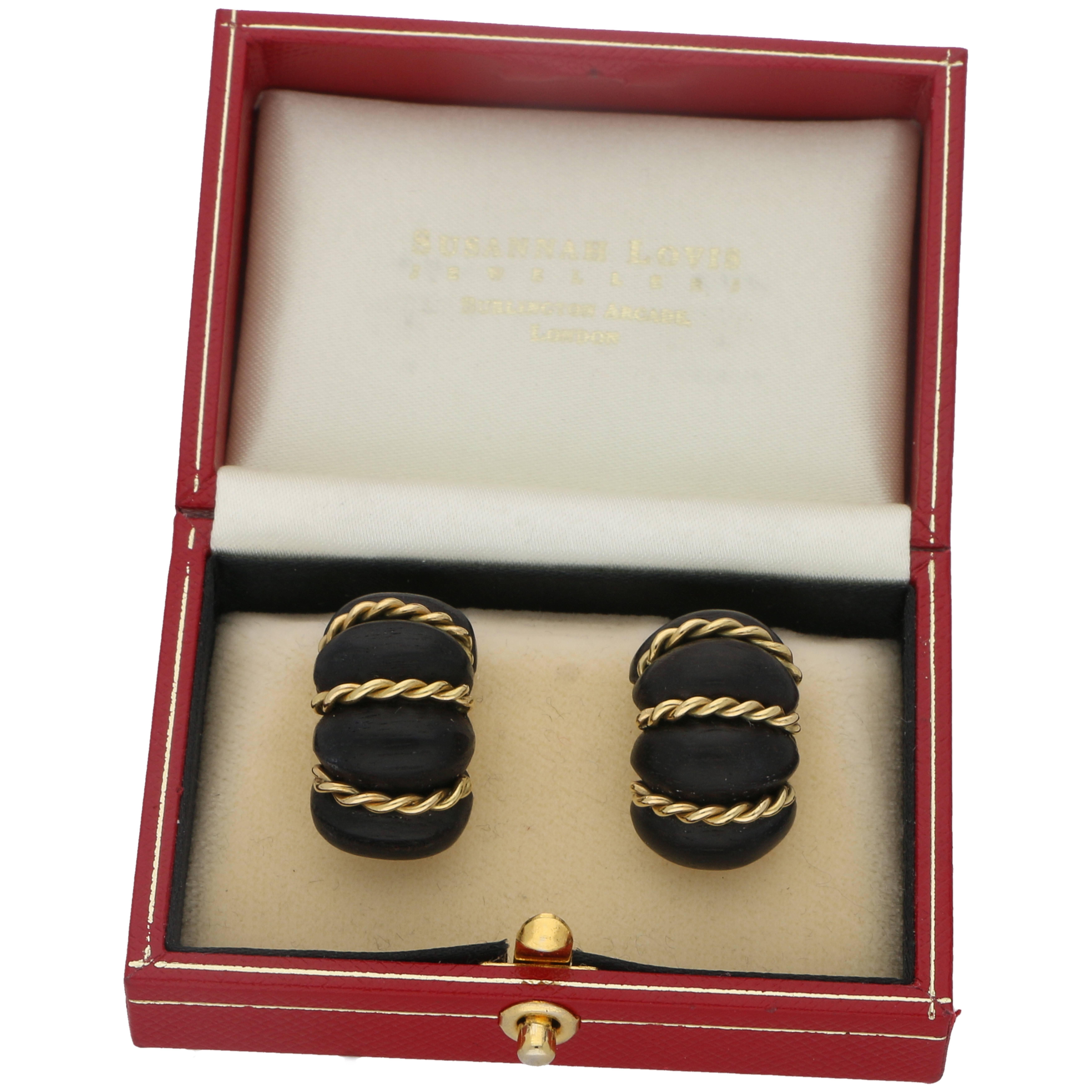 Seaman Schepps Ebony Gold Clip Earrings In Excellent Condition In London, GB