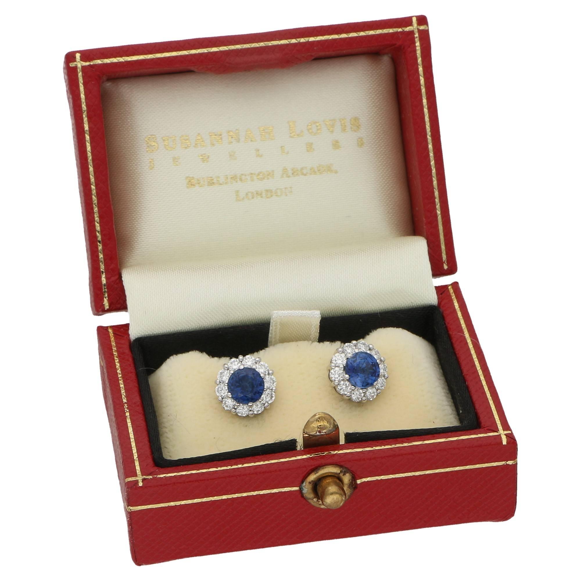 Sapphire Diamond Cluster Stud Earrings In New Condition In London, GB