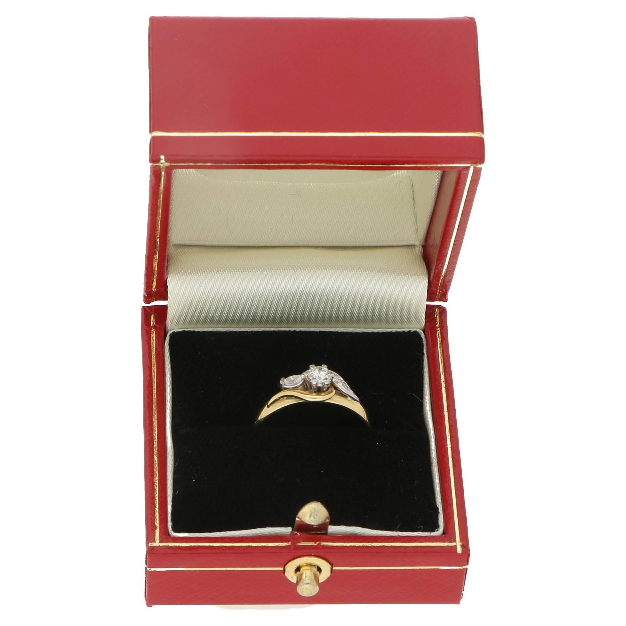 Women's or Men's Single Stone Gold Diamond Engagement Ring