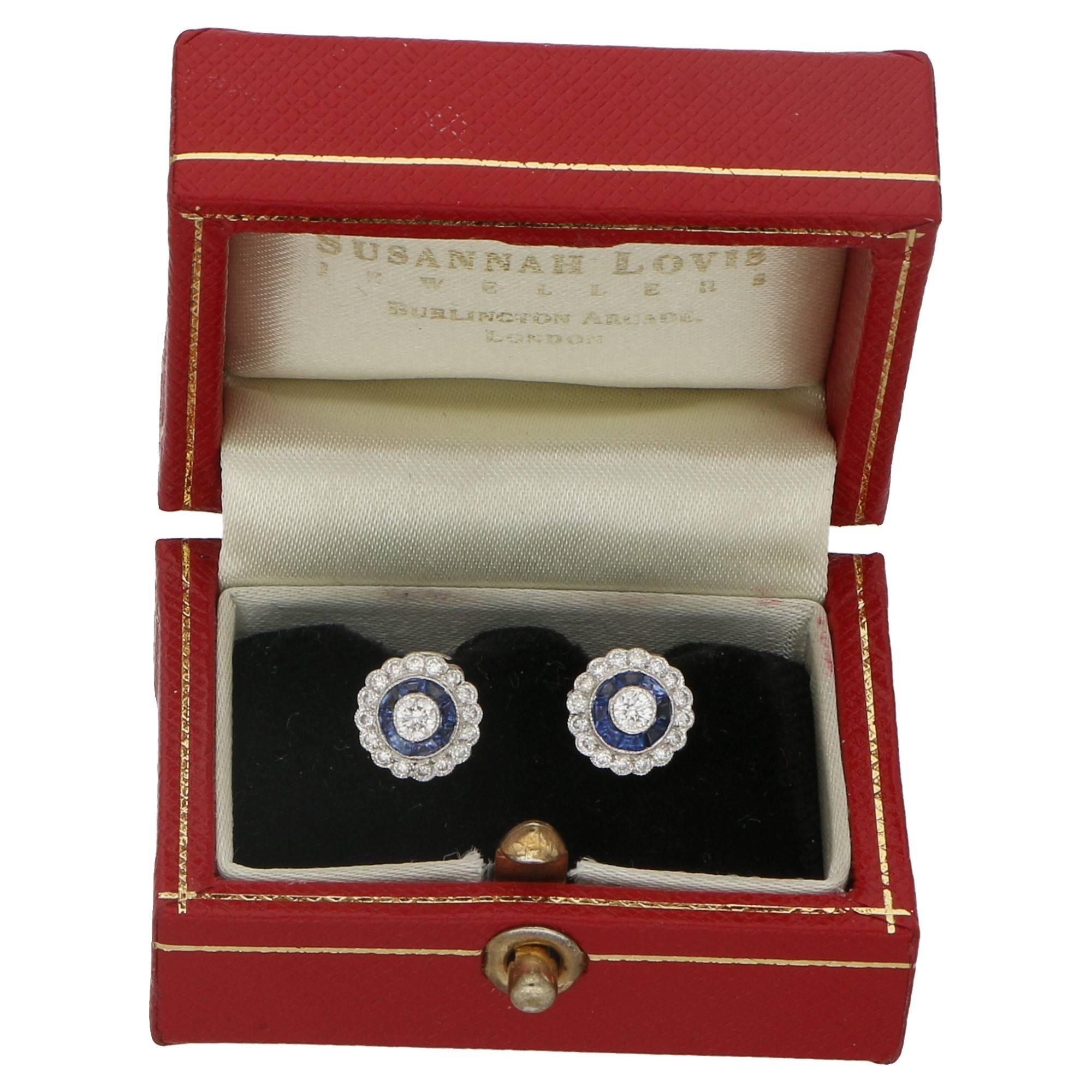 Sapphire Diamond 18 Karat Gold Stud Earrings In Excellent Condition In London, GB
