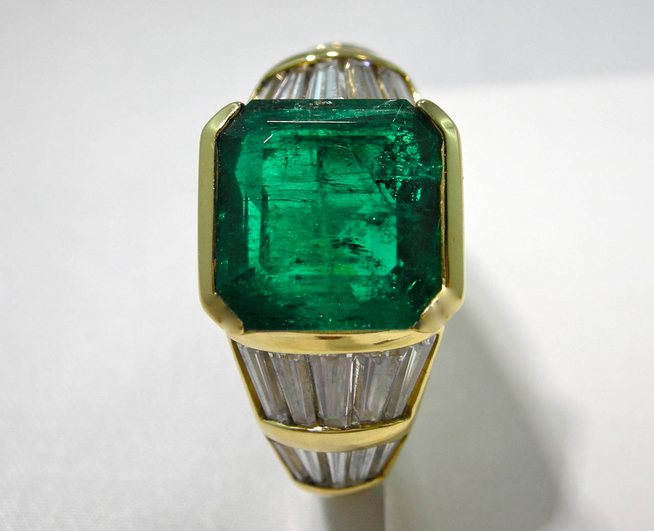Women's Jona Emerald Diamond Gold Band Ring