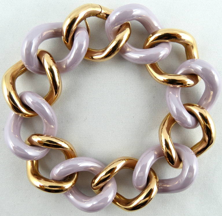 Contemporary Jona High-Tech Mauve Ceramic Rose Gold Curb-Link Bracelet