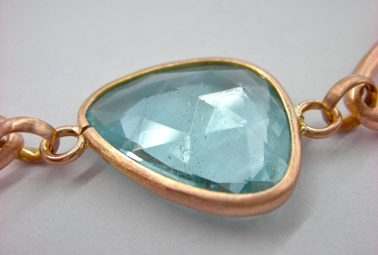 Blue Topaz Gold Link Necklace In New Condition In Torino, IT