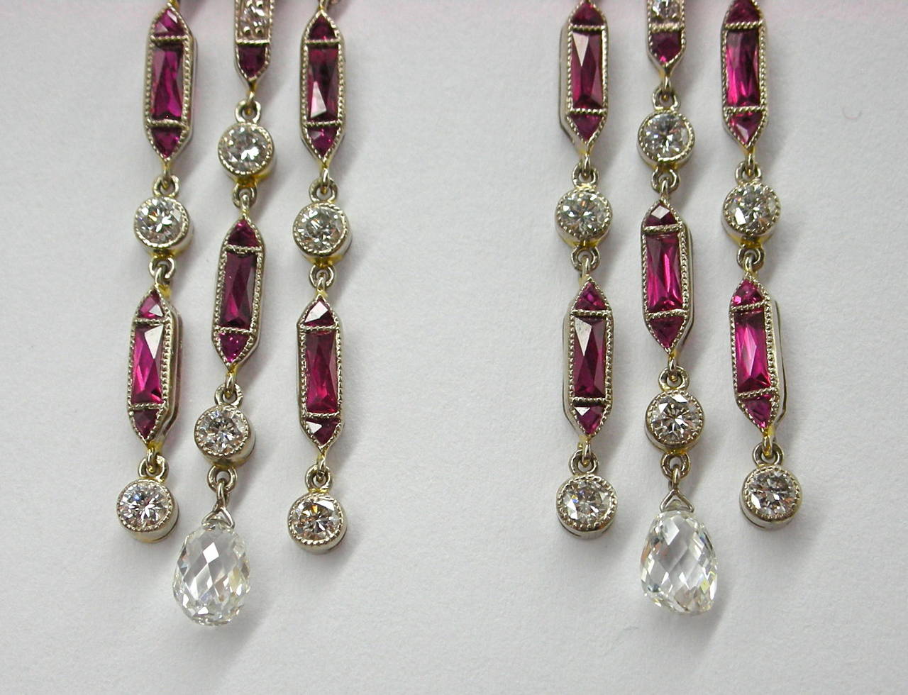 Jona Ruby Diamond Platinum Chandelier Earrings In New Condition In Torino, IT
