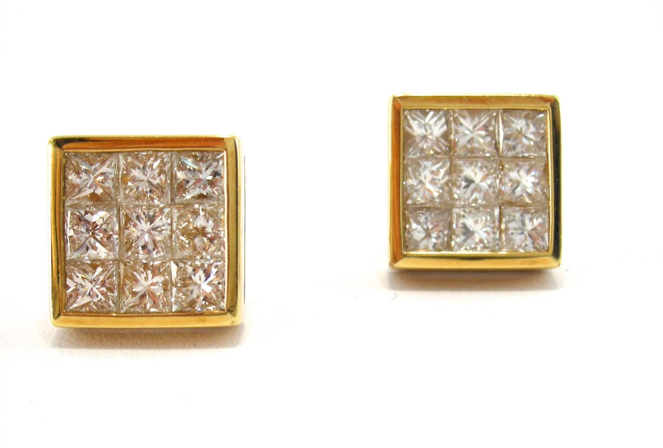 Invisible-Set Princess-Cut White Diamond 18 Karat Yellow Gold Stud Earrings In New Condition In Torino, IT