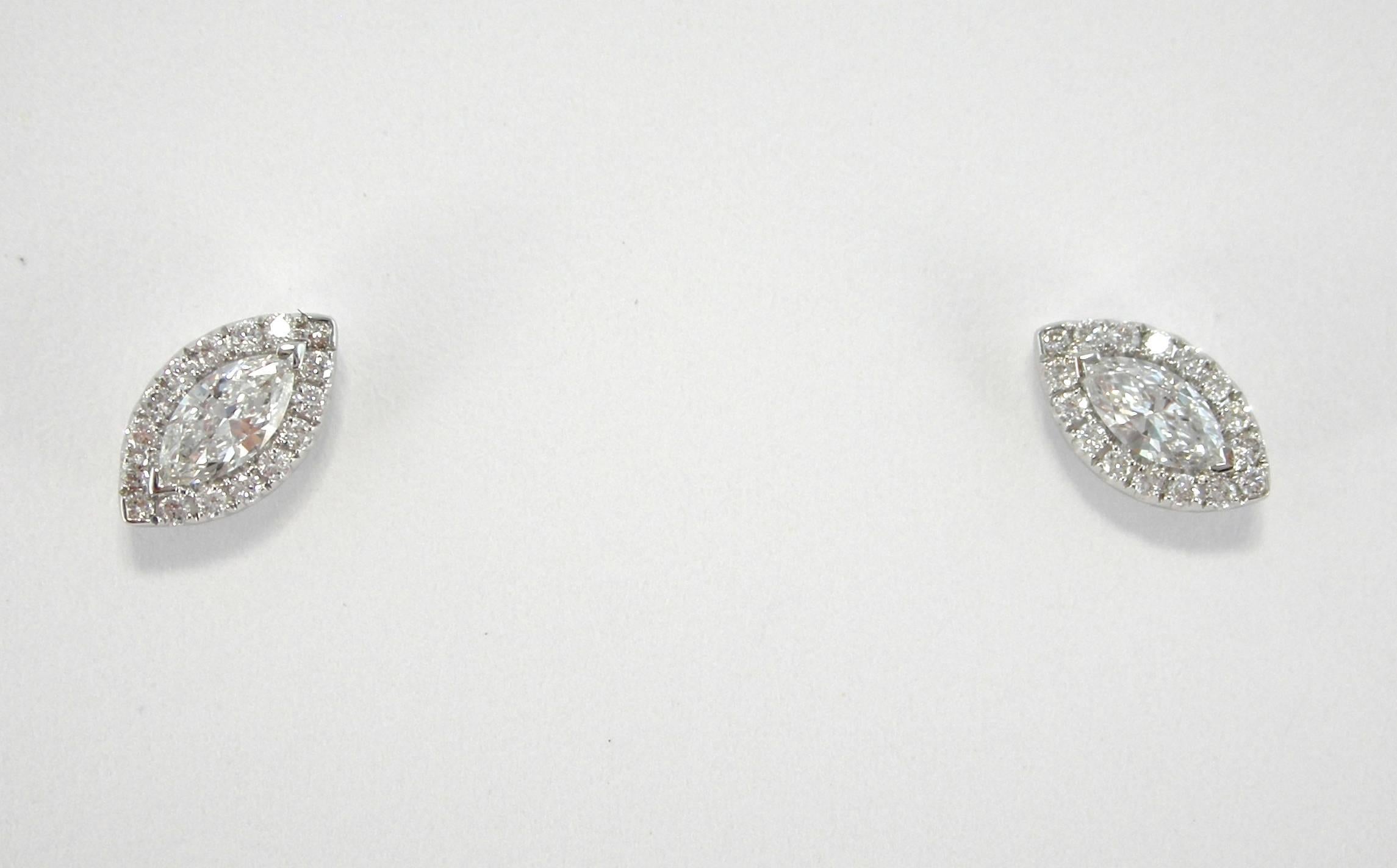 Jona White Diamond 18 Karat White Gold Navette Earrings In New Condition In Torino, IT