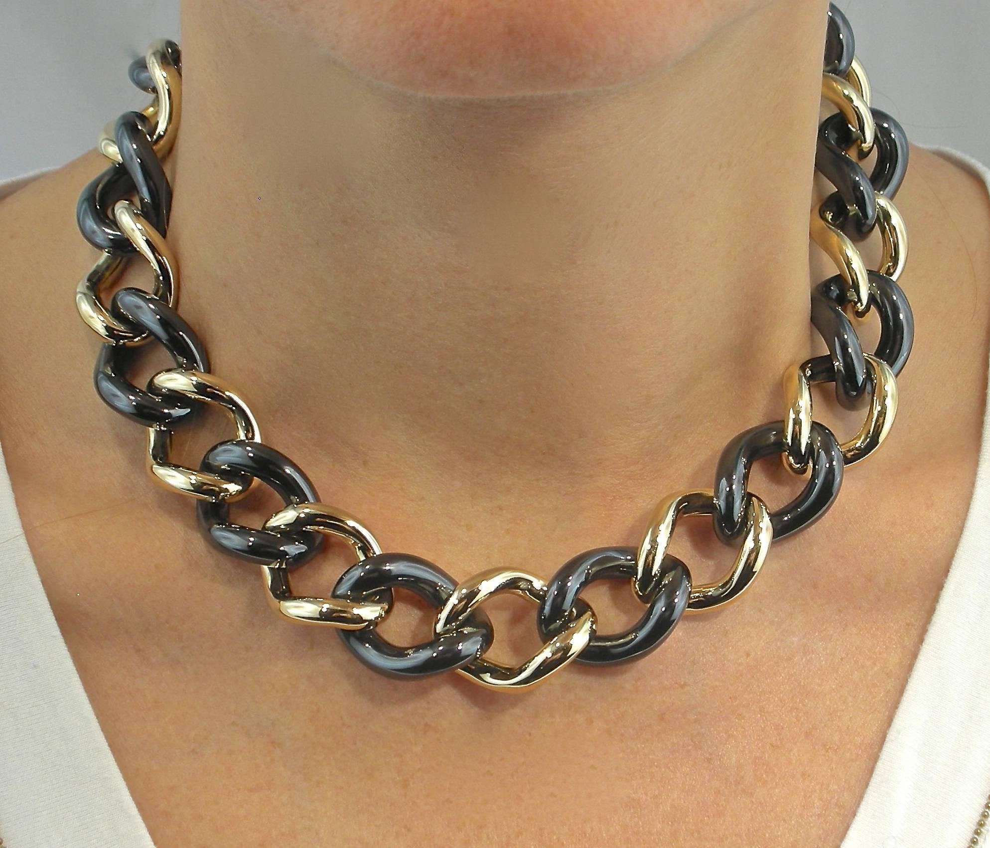 Jona High-Tech Black Ceramic Gold Curb Link Necklace In New Condition In Torino, IT