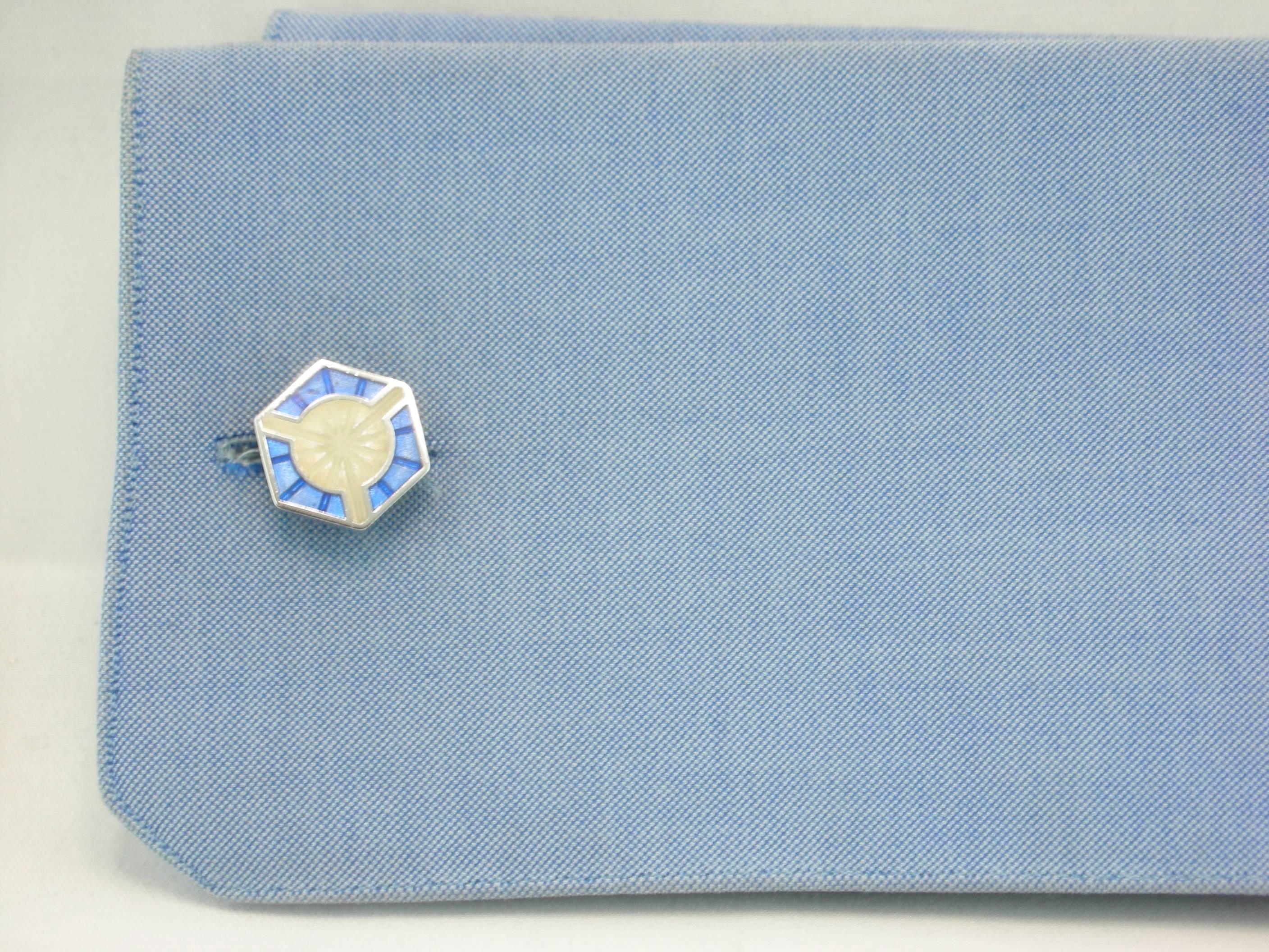 Jona design collection hexagonal-shaped 925/°°° sterling silver cufflinks with blue & white enamel. Marked JONA.

All of our jewelry is new and has never been previously owned or worn.