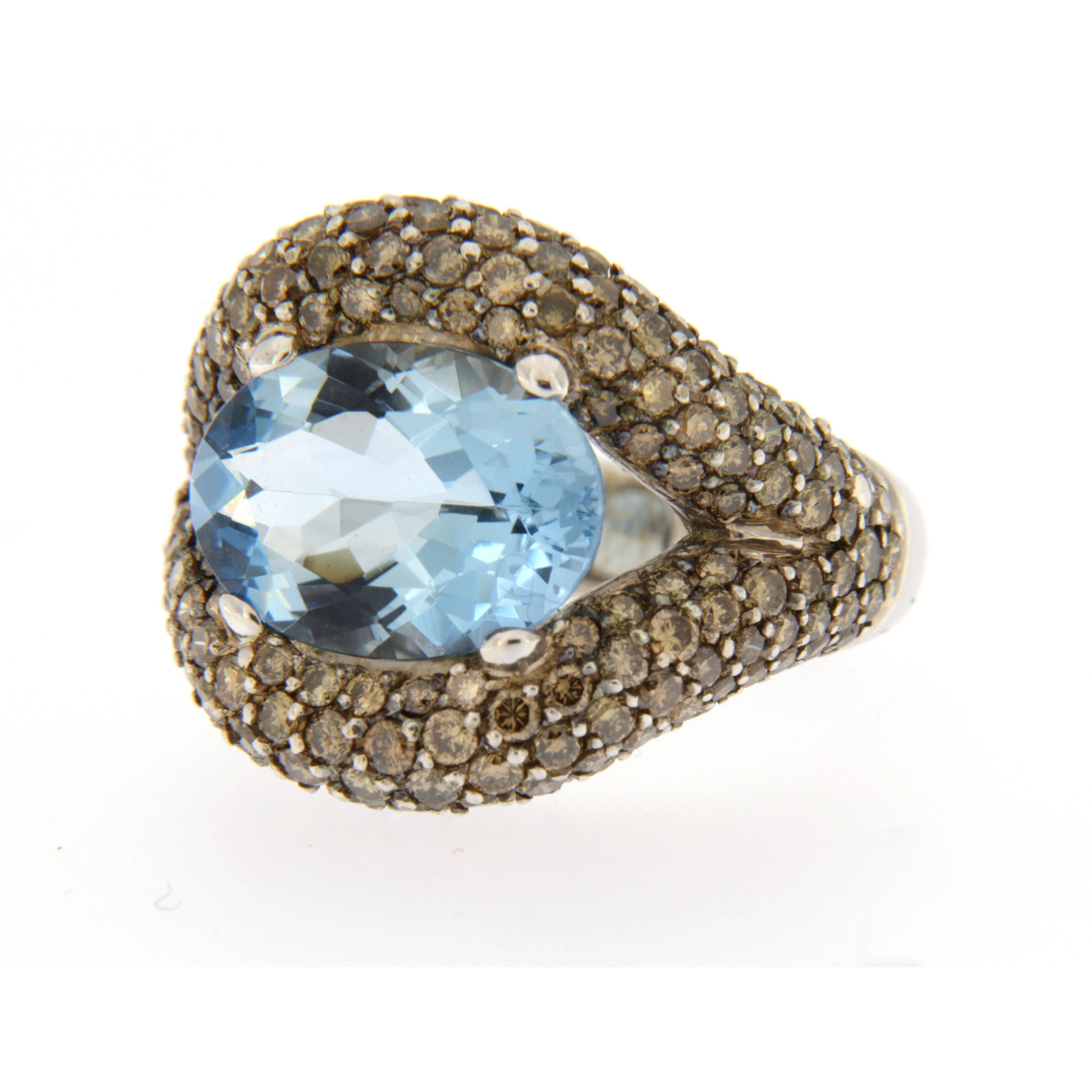 Jona Aquamarine Champagne Diamond 18 Karat White Gold Ring In New Condition In Torino, IT