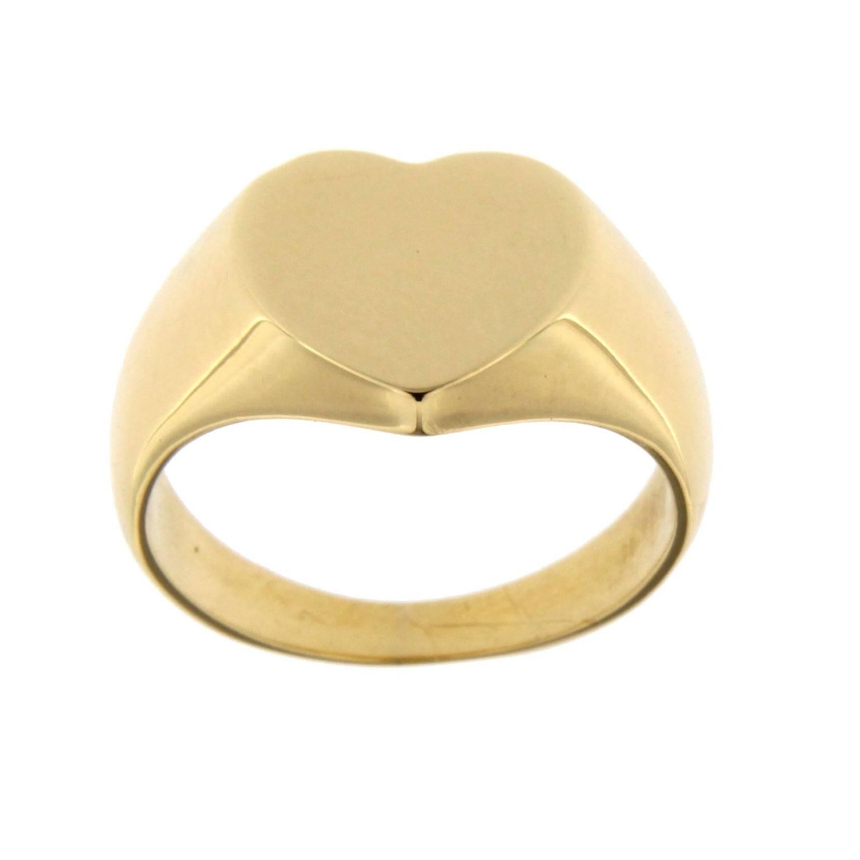 Jona 18 Karat Yellow Gold Heart Signet Ring In New Condition In Torino, IT