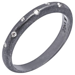 Alex Jona, bague jonc en or blanc 18 carats et rhodium noir avec diamants blancs