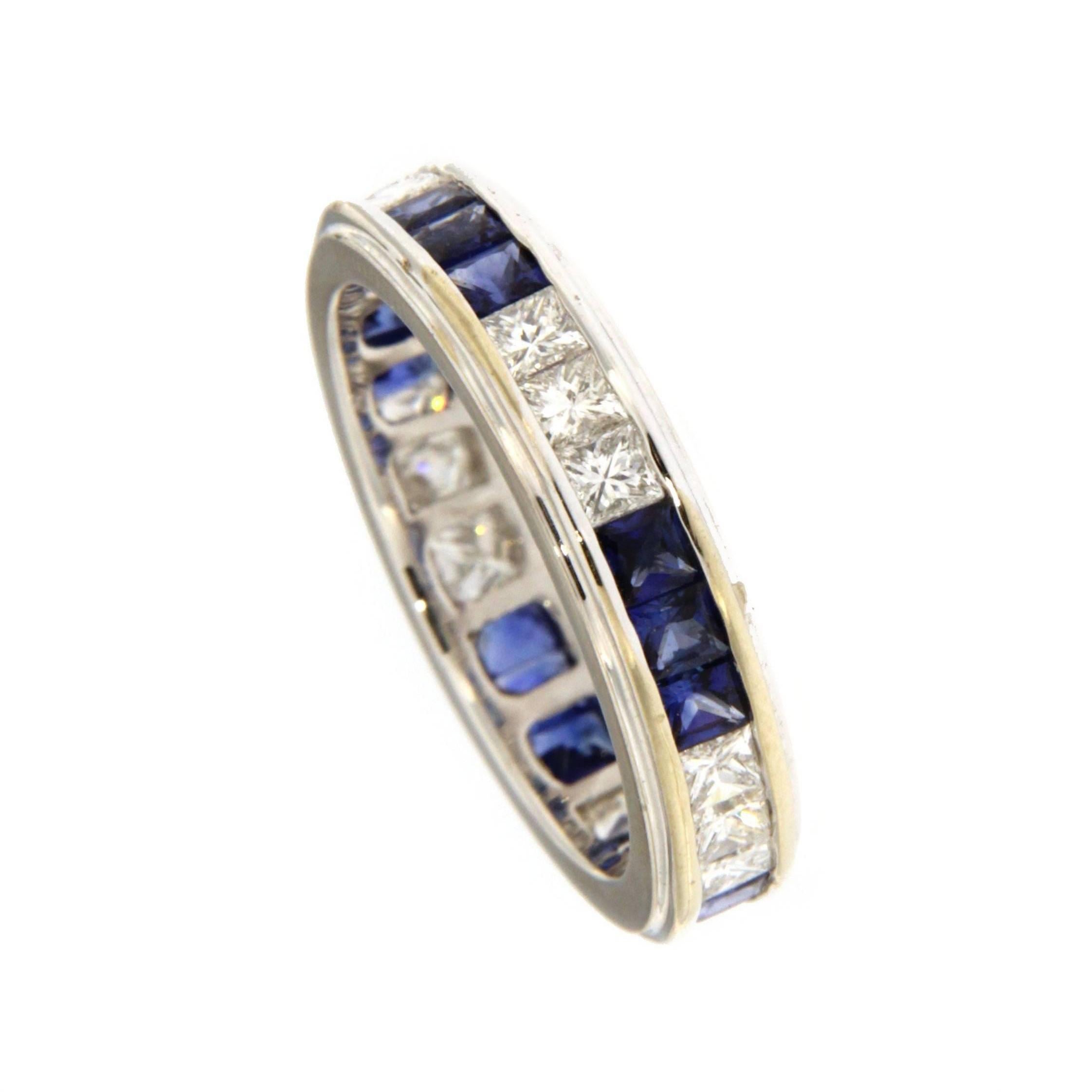 Jona Blue Sapphire Diamond White Gold Band Ring In New Condition In Torino, IT