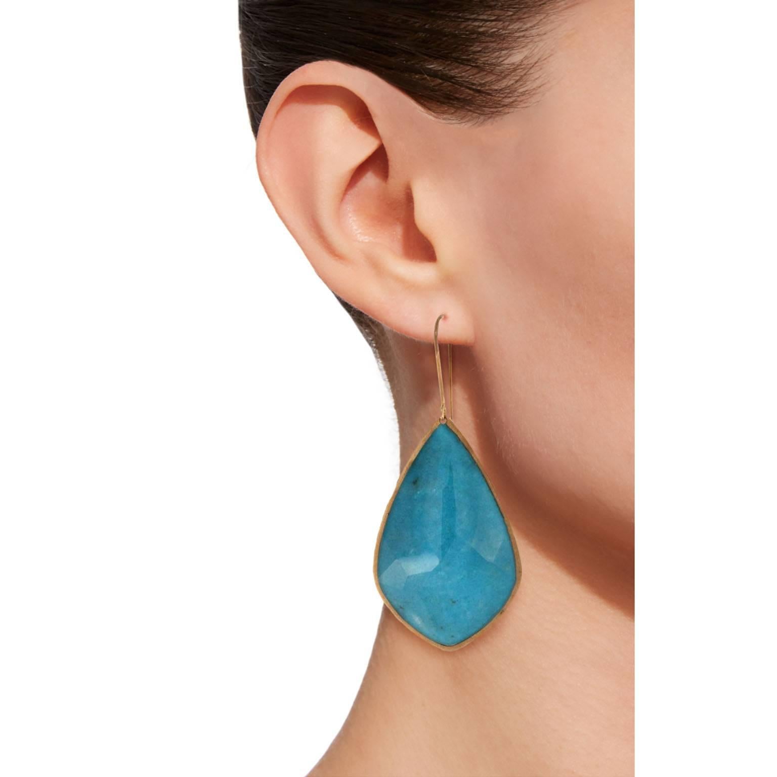 Jona Turquoise Quartz Gold Drop Earrings In New Condition In Torino, IT