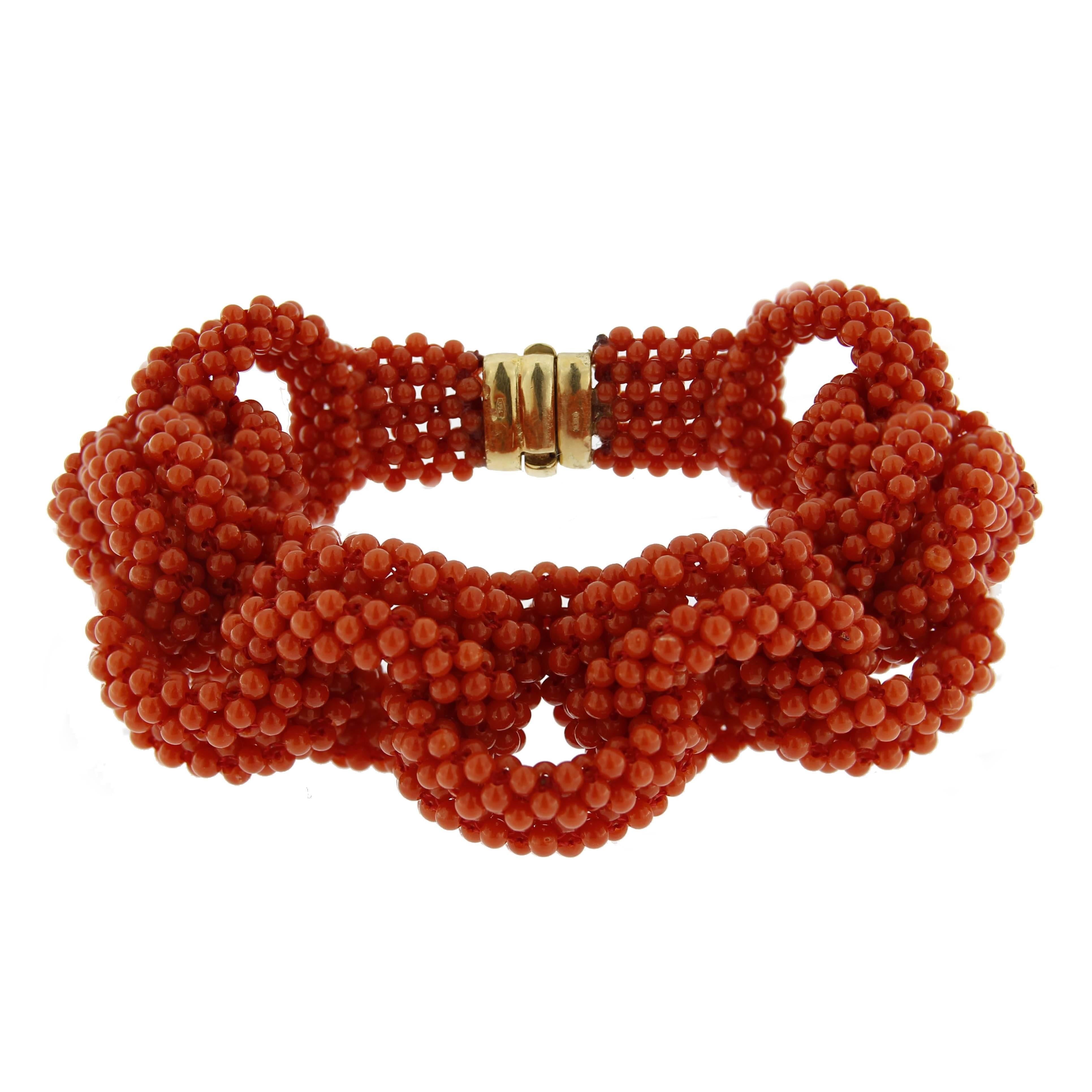 Jona Red Coral Curb-Link Bracelet In New Condition In Torino, IT