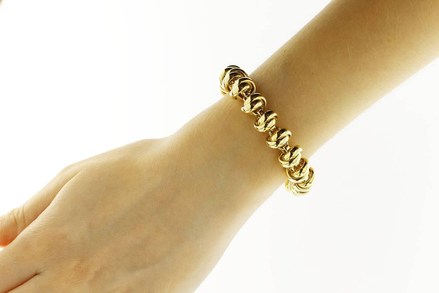 Jona design collection, hand crafted in Italy, 18 karat yellow gold 18cm.- 7 in. long link bracelet.
All Jona jewelry is new and has never been previously owned or worn. Each item will arrive at your door beautifully gift wrapped in Jona boxes, put