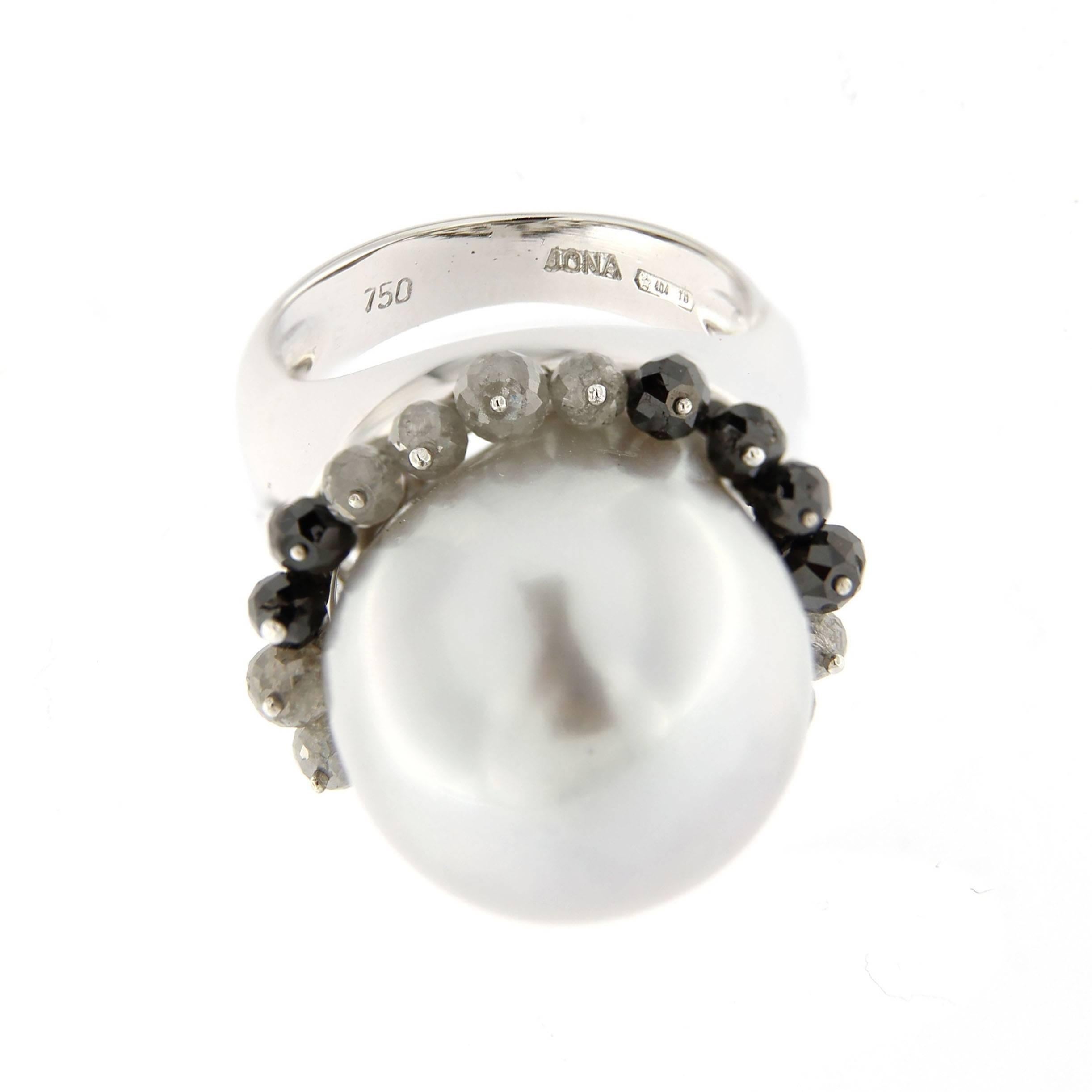 Jona Baroque Pearl Diamond White Gold Ring In New Condition In Torino, IT