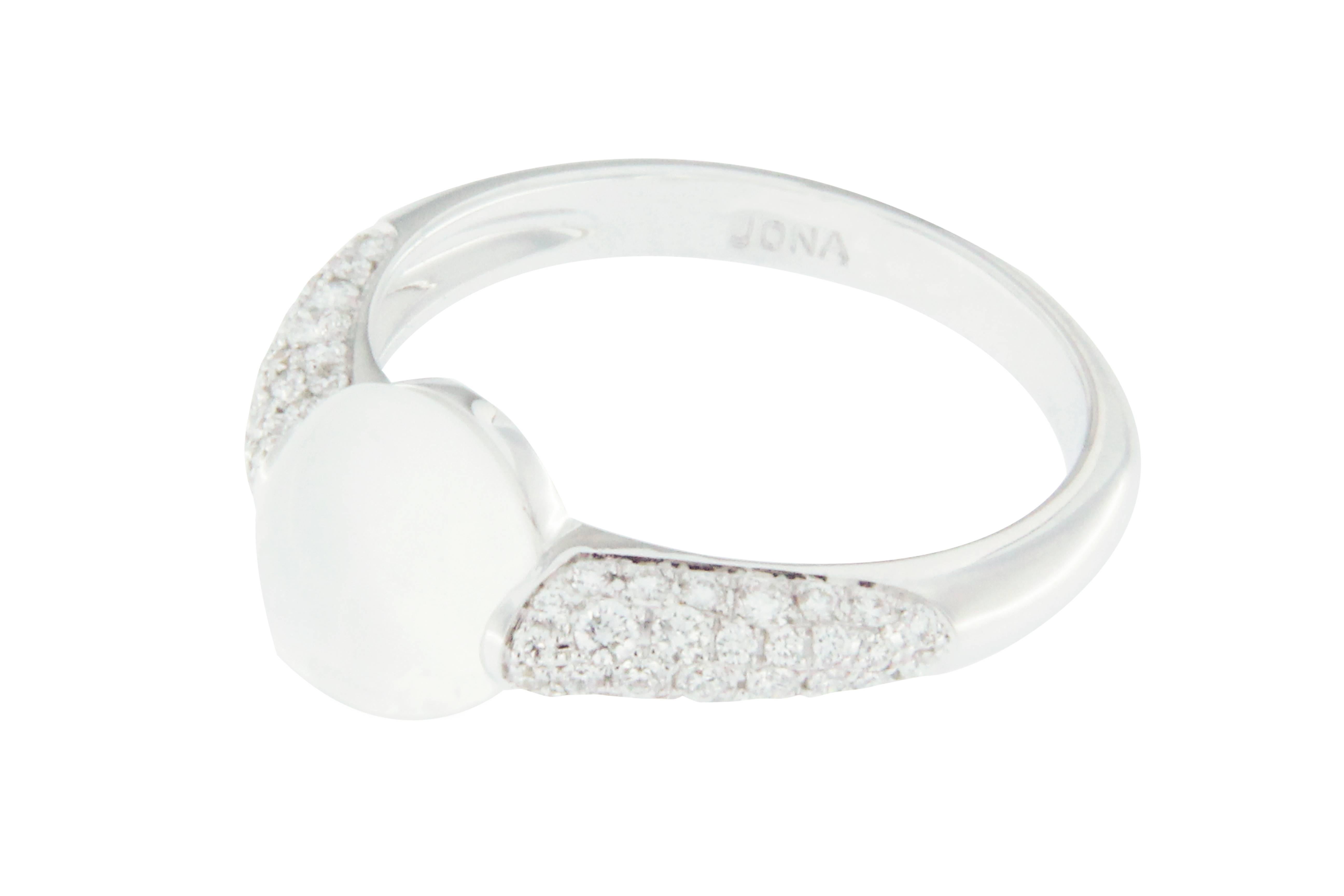 Jona Moonstone White Diamond 18 Karat White Gold Ring In New Condition In Torino, IT