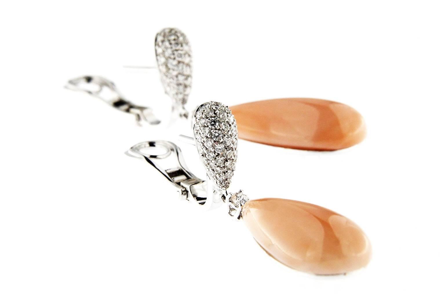 Jona Peau d'Ange Mediterranean Coral White Diamond 18 Karat  Gold Drop Earrings In New Condition In Torino, IT