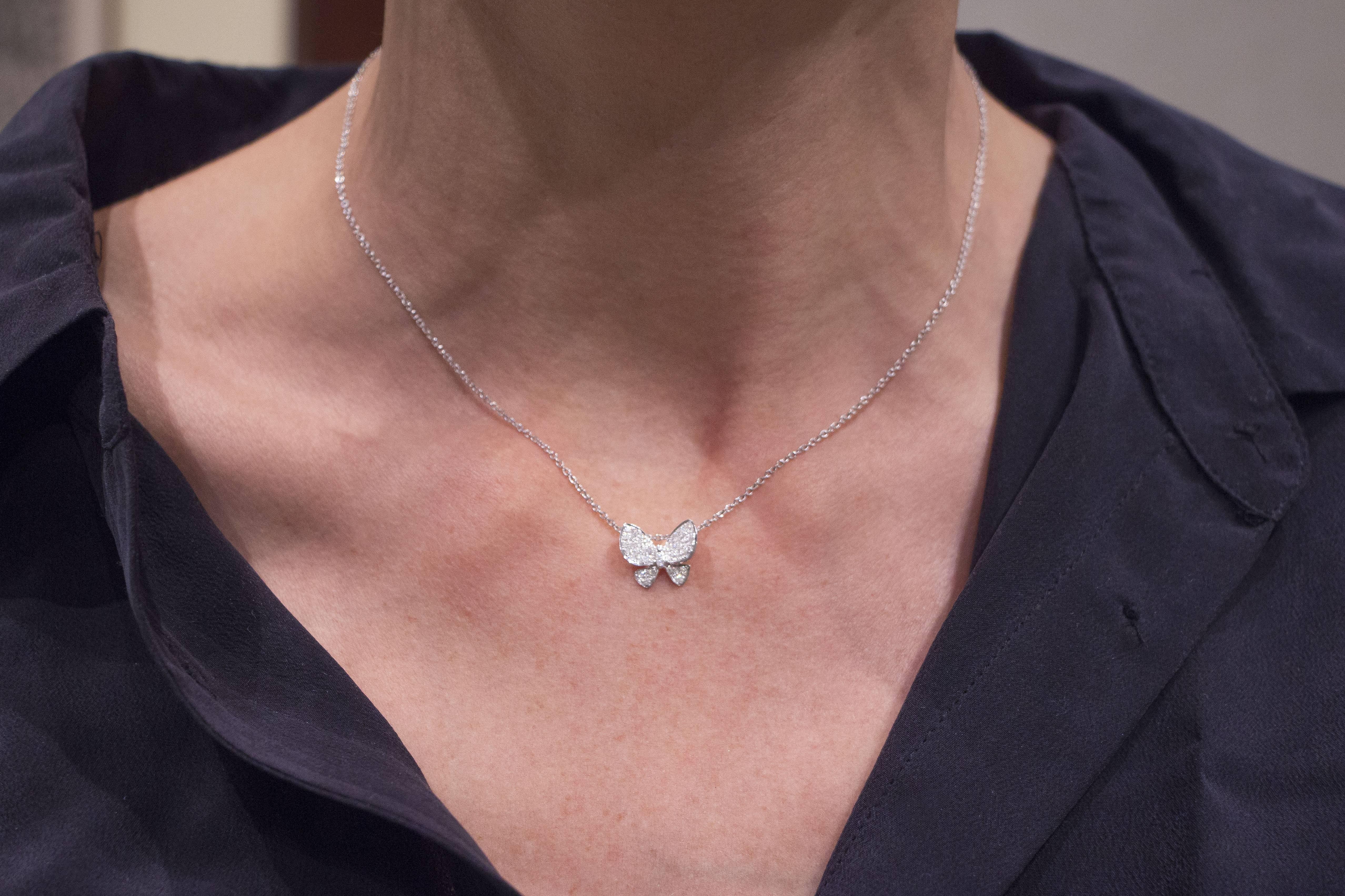 Jona design collection, hand crafted in Italy, 18 karat white gold butterfly pendant set with 0.33 carats of white diamonds, suspending from a  18 karat white gold chain 16.5 inch-45cm long.
Dimensions:
0.40 in H / 0.52 in W. / 0.13 in D
10.32 mm H/