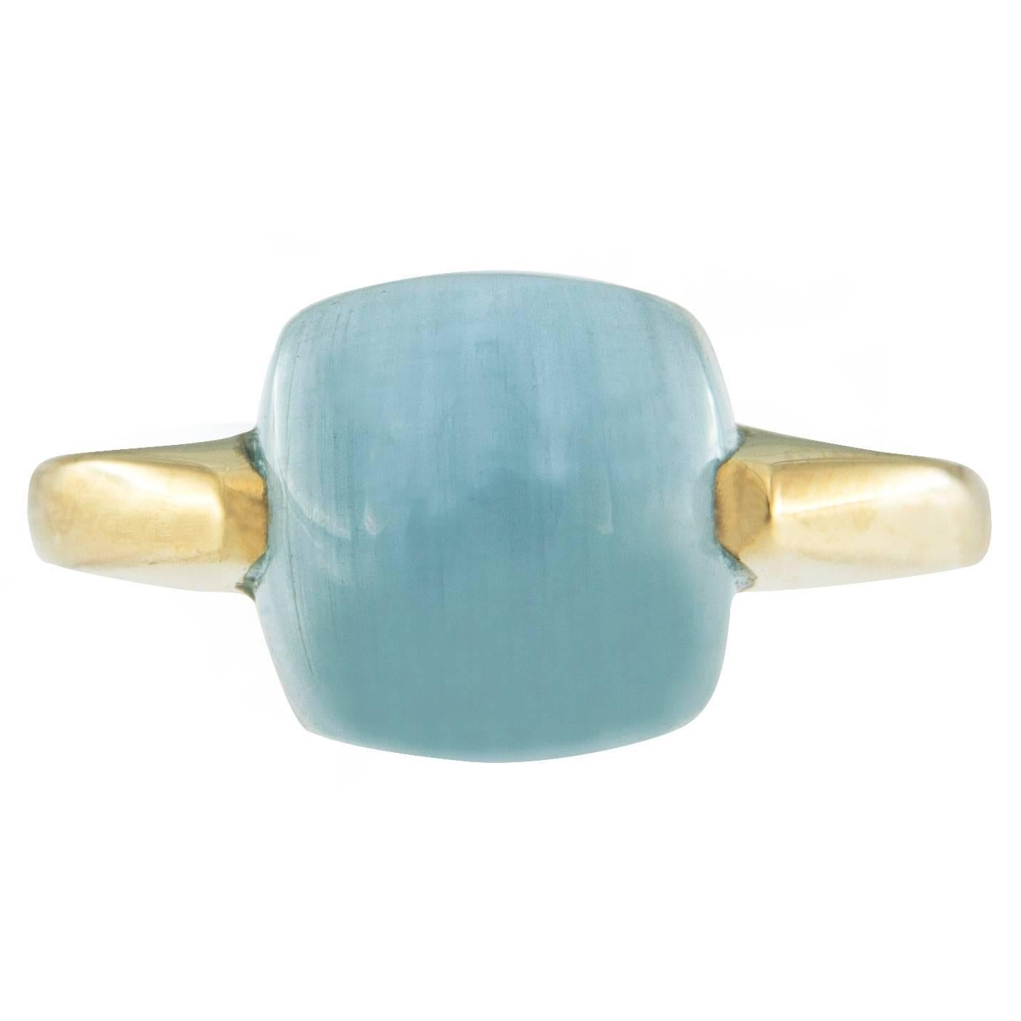 Jona design collection, hand crafted in Italy, 18 karat yellow gold ring set with a 6.45 carat cabochon Aquamarine. US size 6, EU size 12, can be sized to any specification.
Dimensions: H 1 in / 0.81 in W / 0.40 in D - H 20.68 mm / 20.63 in W /