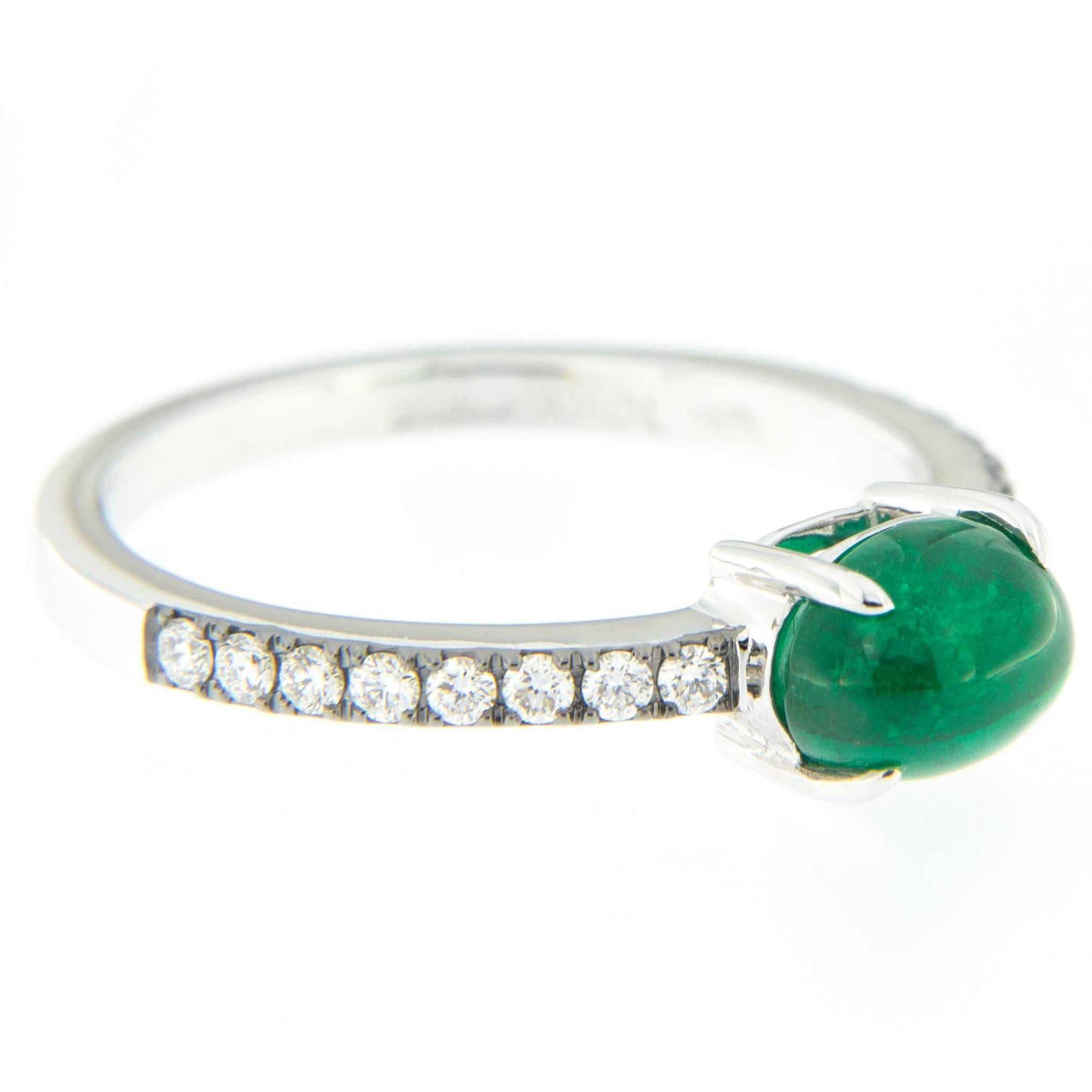 Jona Emerald White Diamond 18 Karat White Gold Solitaire Ring 1