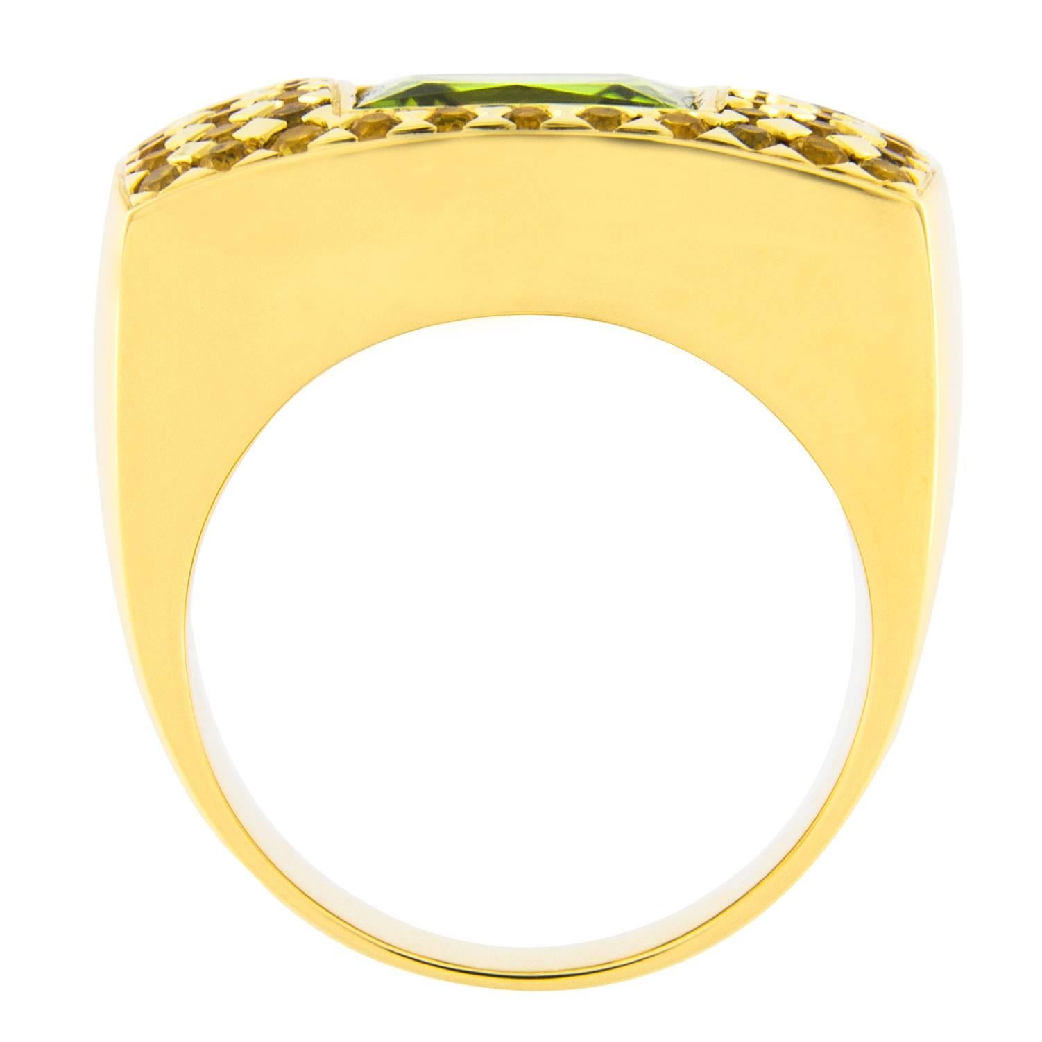Jona Peridot Yellow Sapphire 18 Karat Yellow Gold Ring Band 1