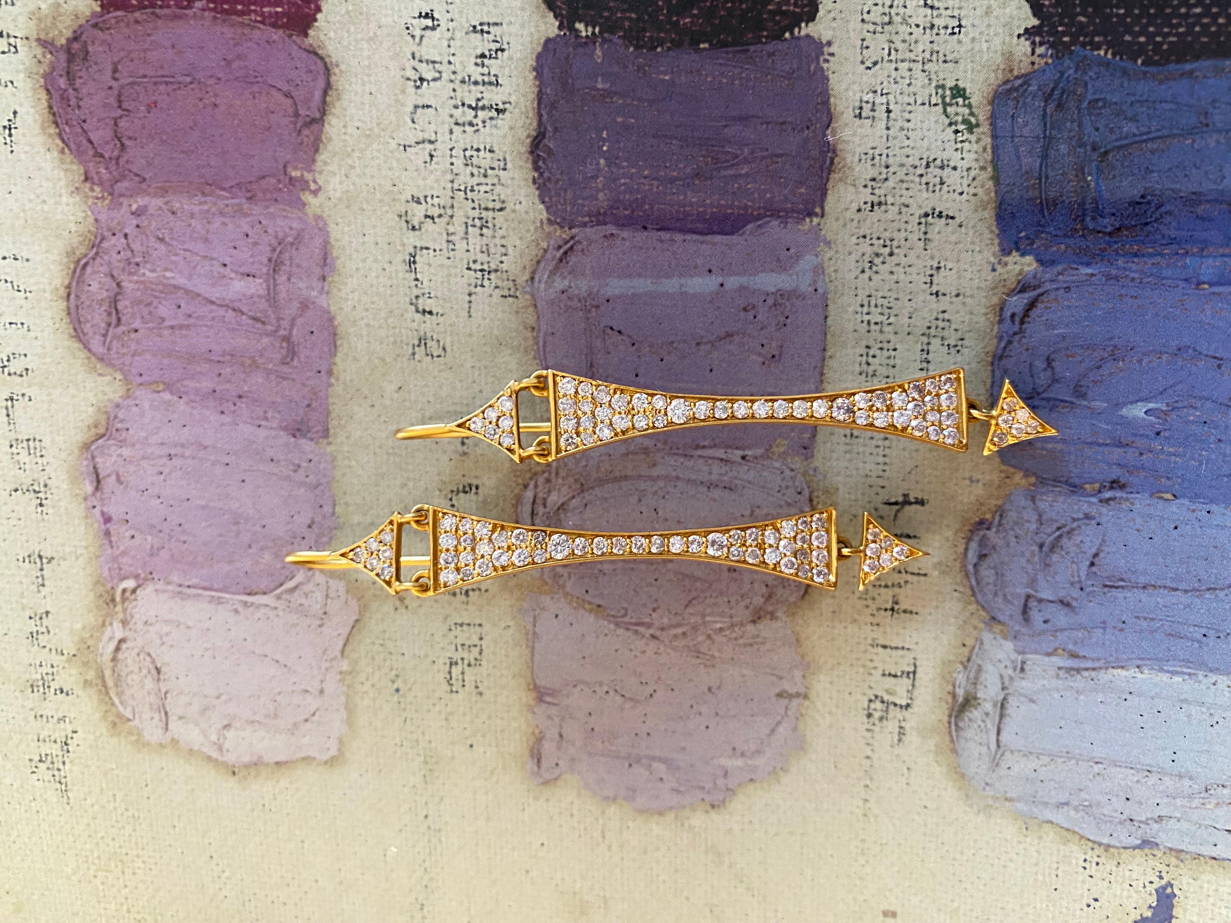 Women's Lauren Harper 1.28 Carat Diamond Gold Column Drop Earrings For Sale