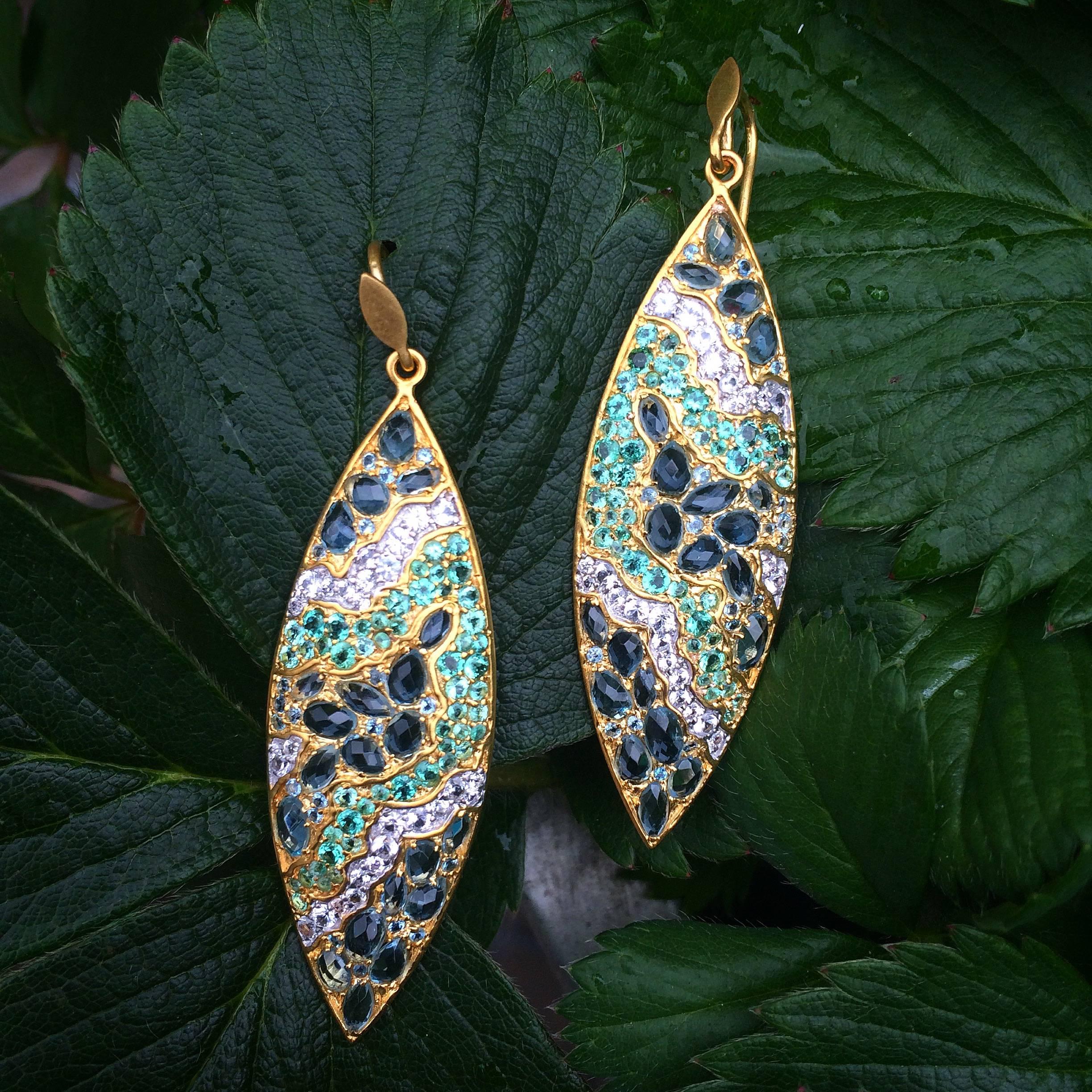 Contemporary Lauren Harper Aquamarine White Sapphire Emerald Gold Drop Earrings For Sale