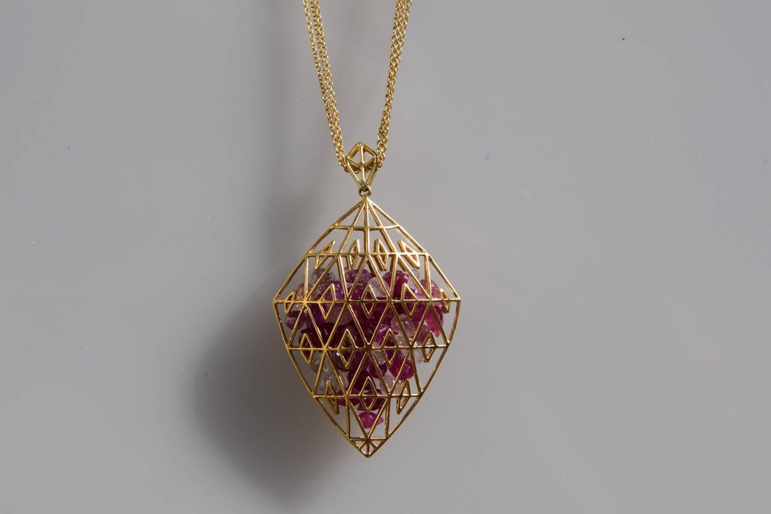 Lauren Harper Collection Pink Sapphires Yellow Gold Pendant Necklace For Sale 1