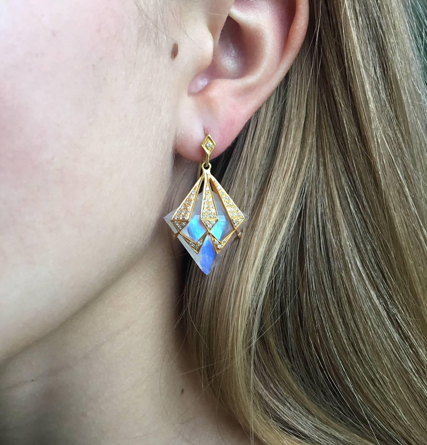Contemporary Lauren Harper Rainbow Moonstone, 1.14cts Diamond, Gold Statement Drop Earrings