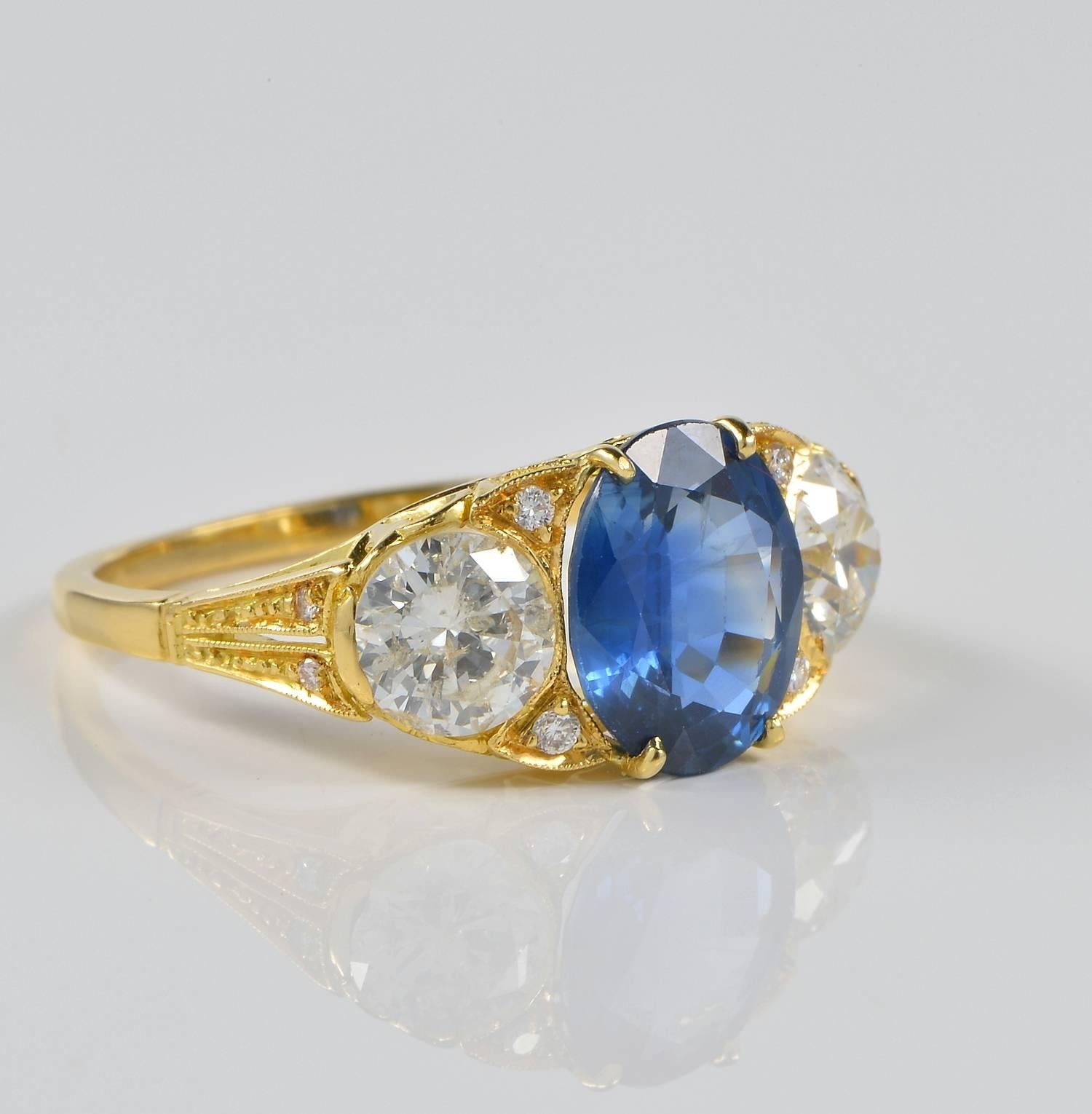 Victorian 2.60 Carat Natural No Heat Sapphire 1.40 Carat Diamond Trilogy Ring In Excellent Condition For Sale In Napoli, IT