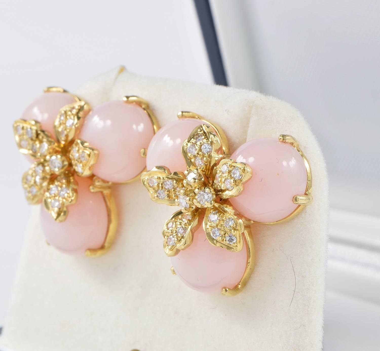 Natural Pink Opal Diamond Tres Chic Vintage Earrings In Excellent Condition For Sale In Napoli, IT